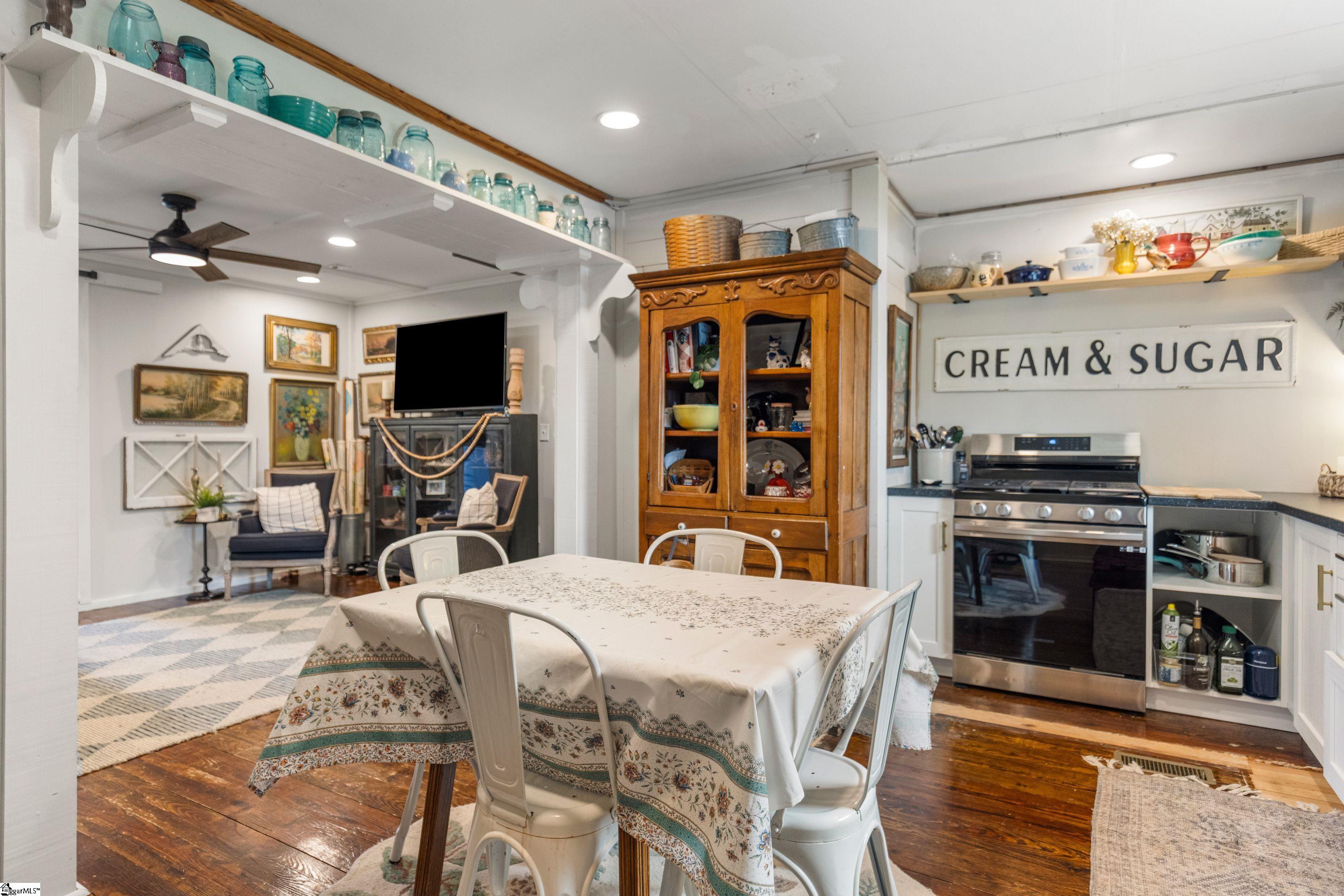 11764 Highway 76 W Road Gray Court, SC 29645