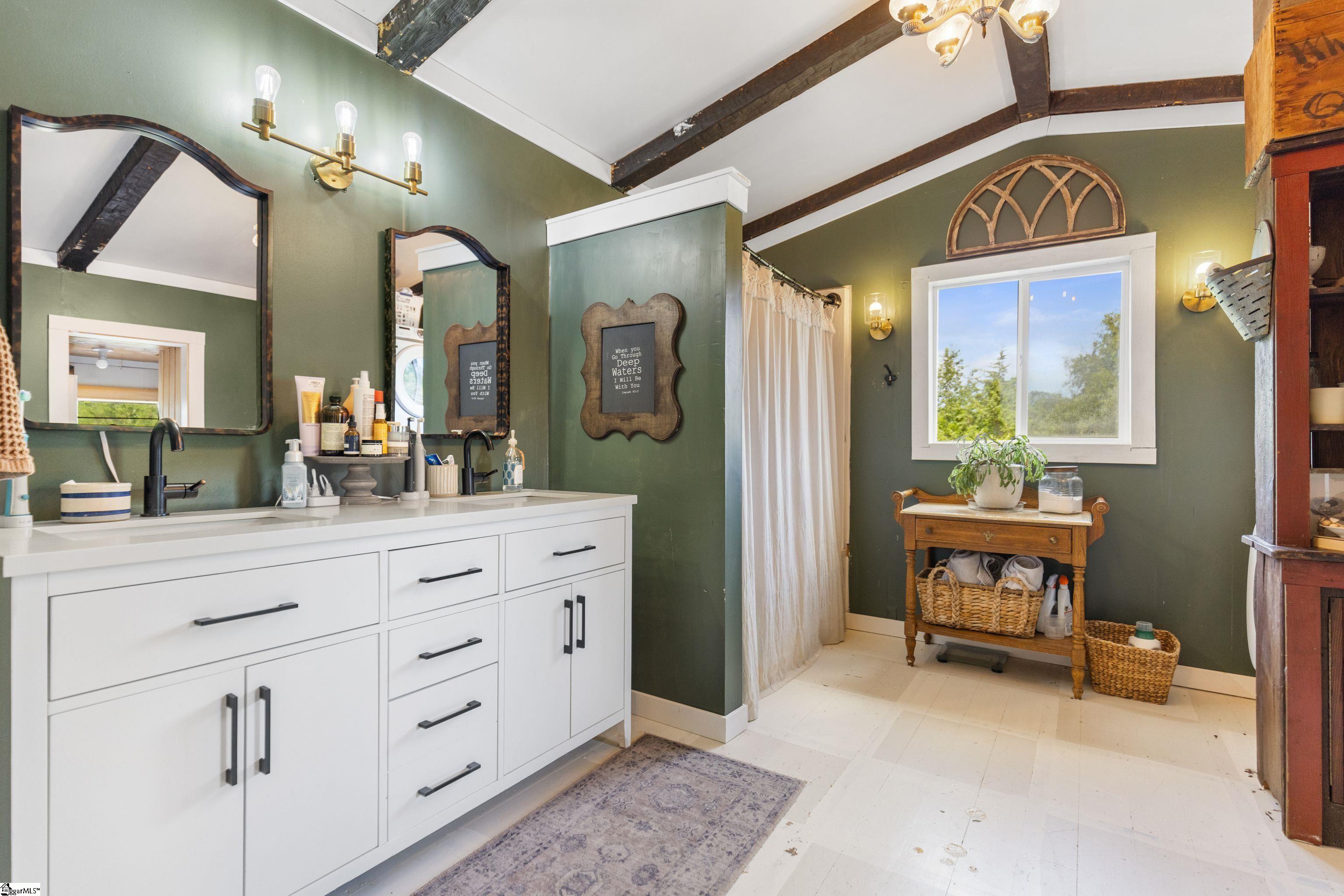 11764 Highway 76 W Road Gray Court, SC 29645