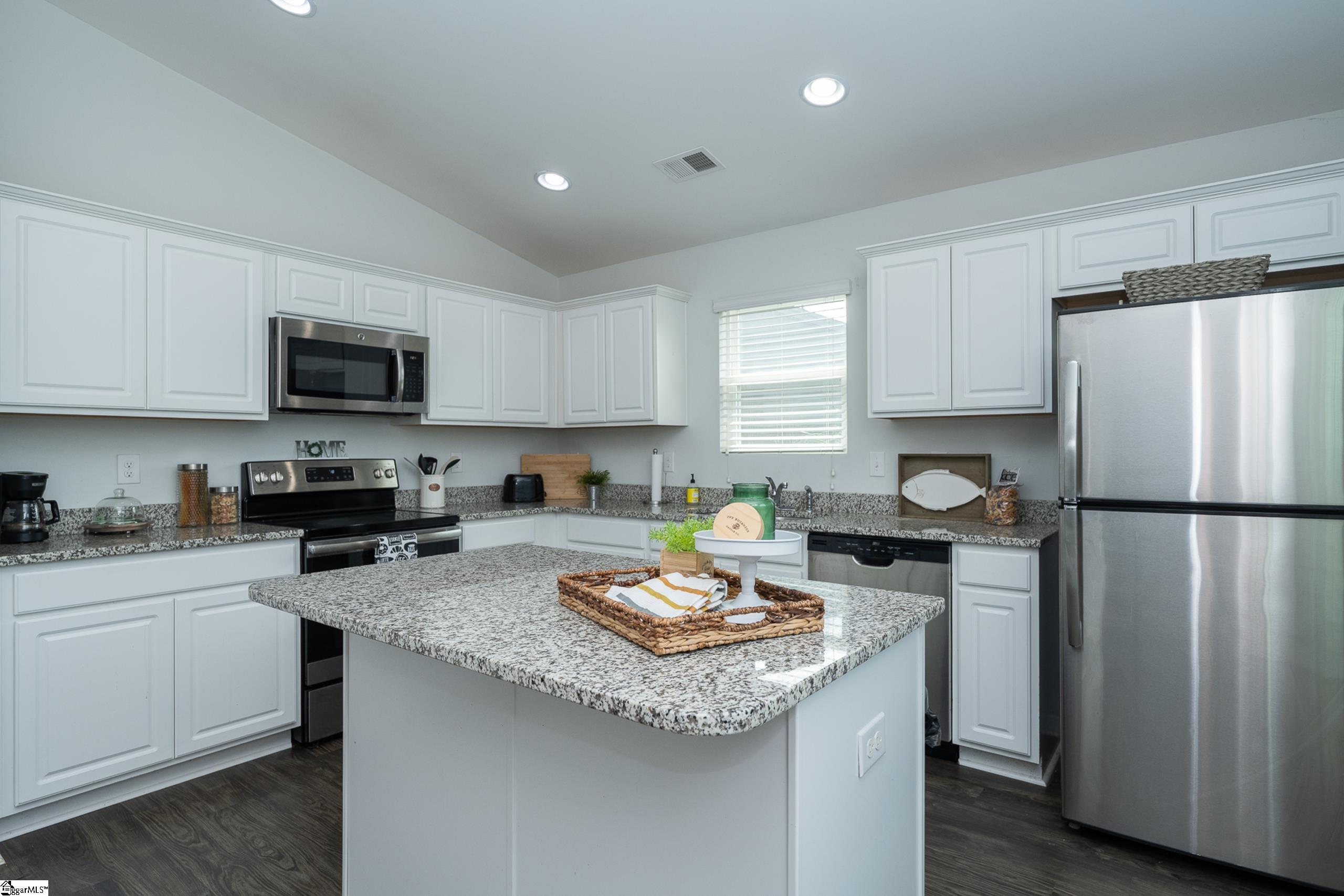 158 Spirit Drive Roebuck, SC 29376