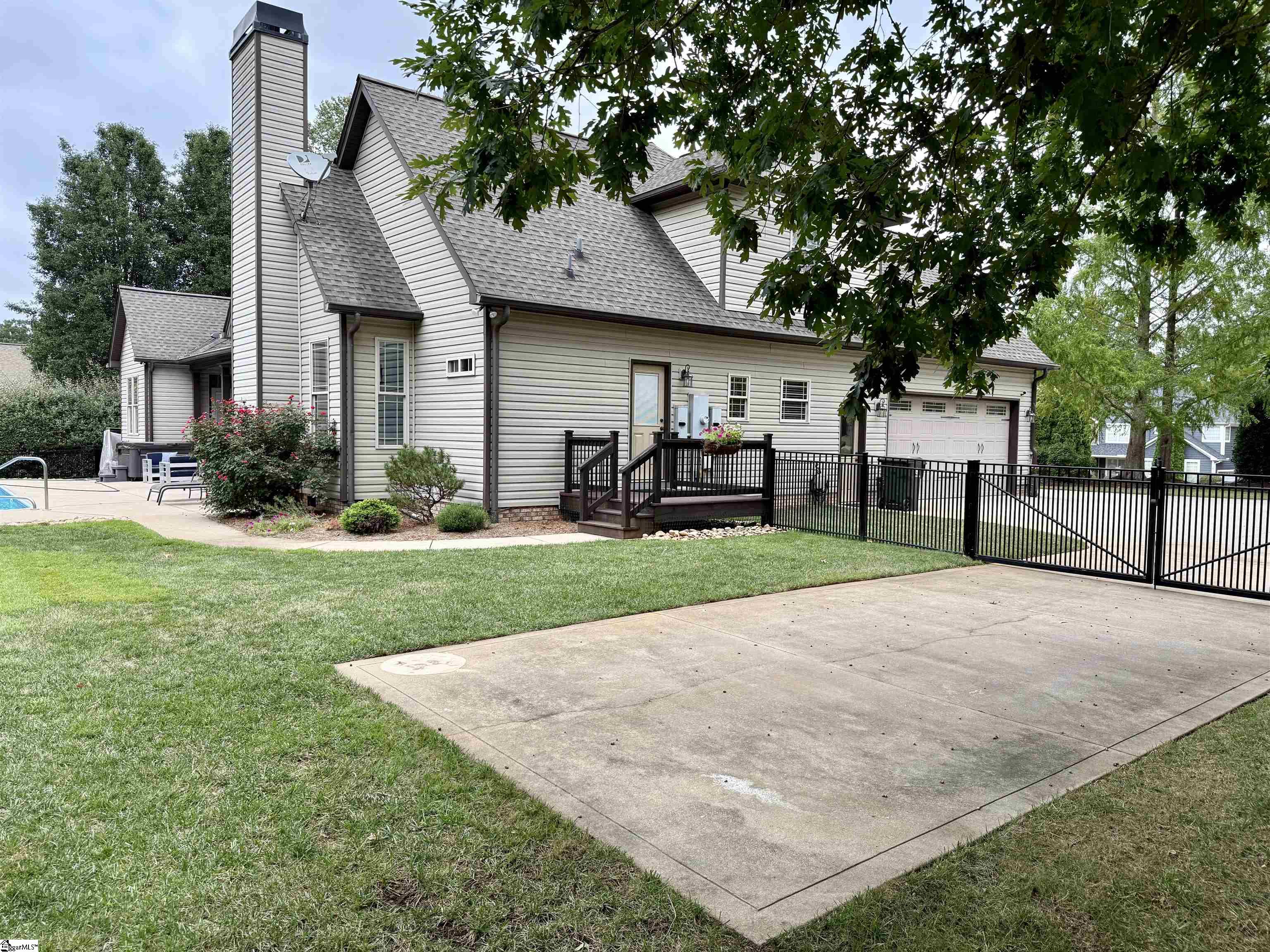 10 Forest Valley Way Greer, SC 29651