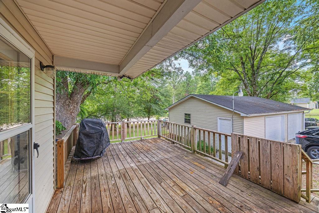 77 Loftis Road Travelers Rest, SC 29690