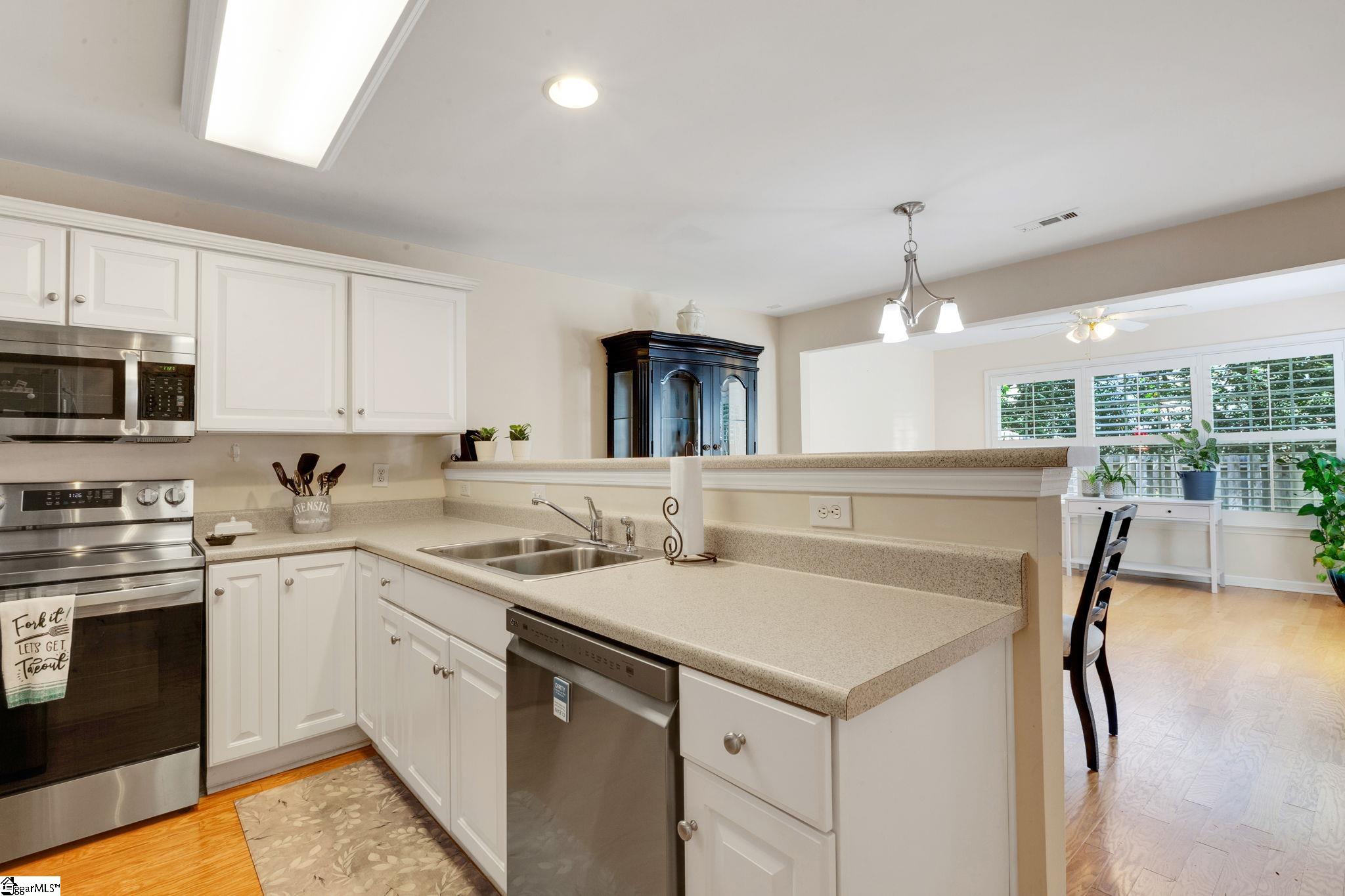 665 Ivybrooke Avenue Greenville, SC 29615