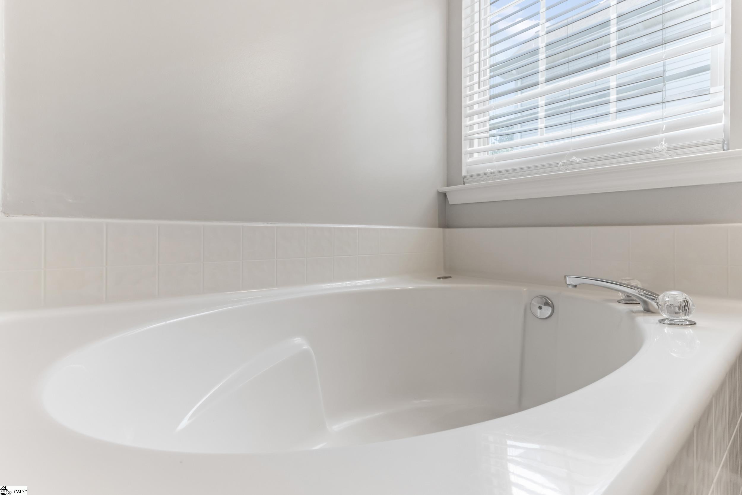 24 N Orchard Farms Avenue Simpsonville, SC 29681
