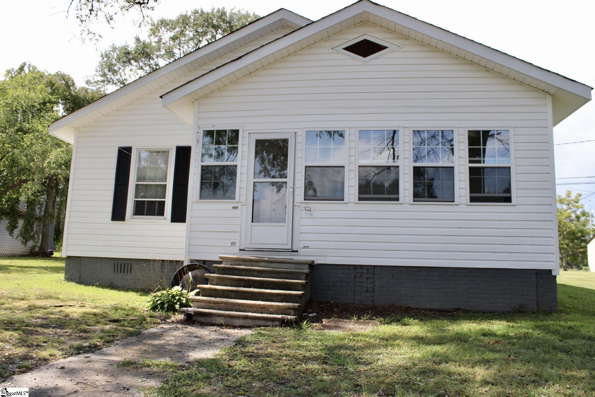 21 1st Street Inman, SC 29349