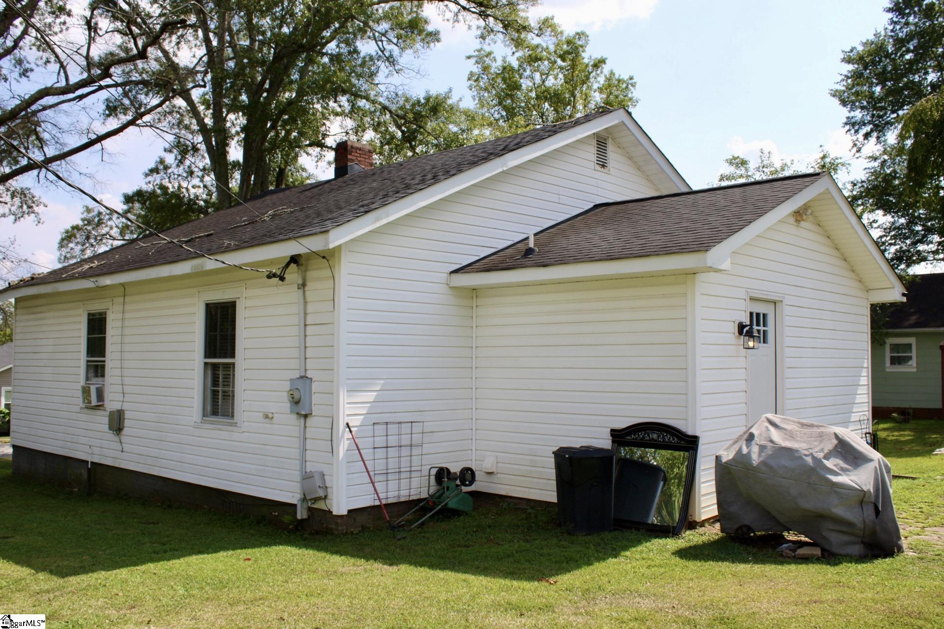 21 1st Street Inman, SC 29349
