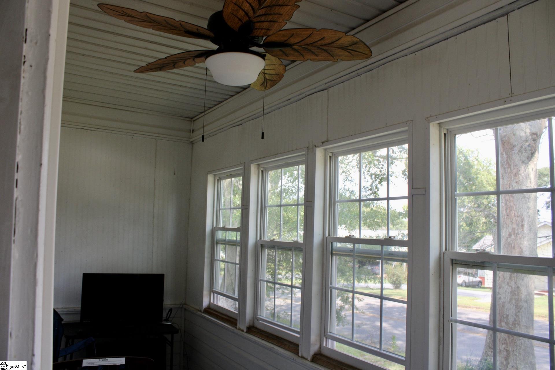 21 1st Street Inman, SC 29349