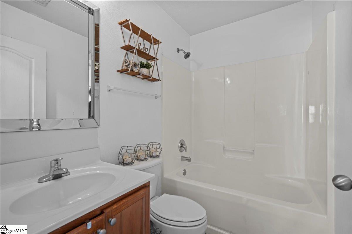100 Corinth Drive Piedmont, SC 29673
