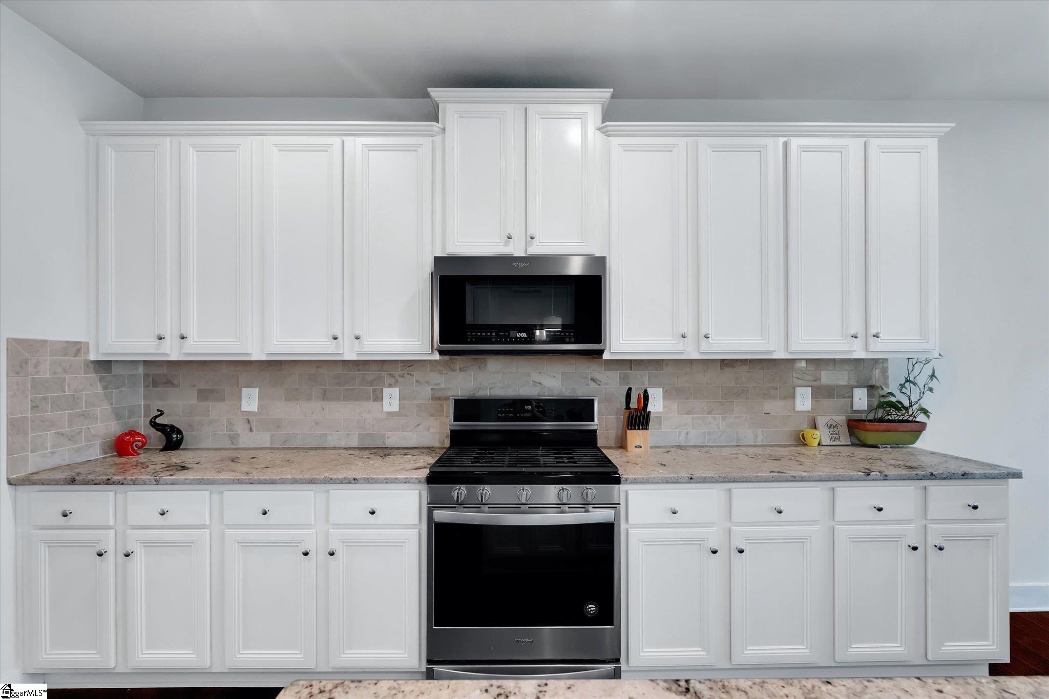 18 Larson Drive Simpsonville, SC 29681