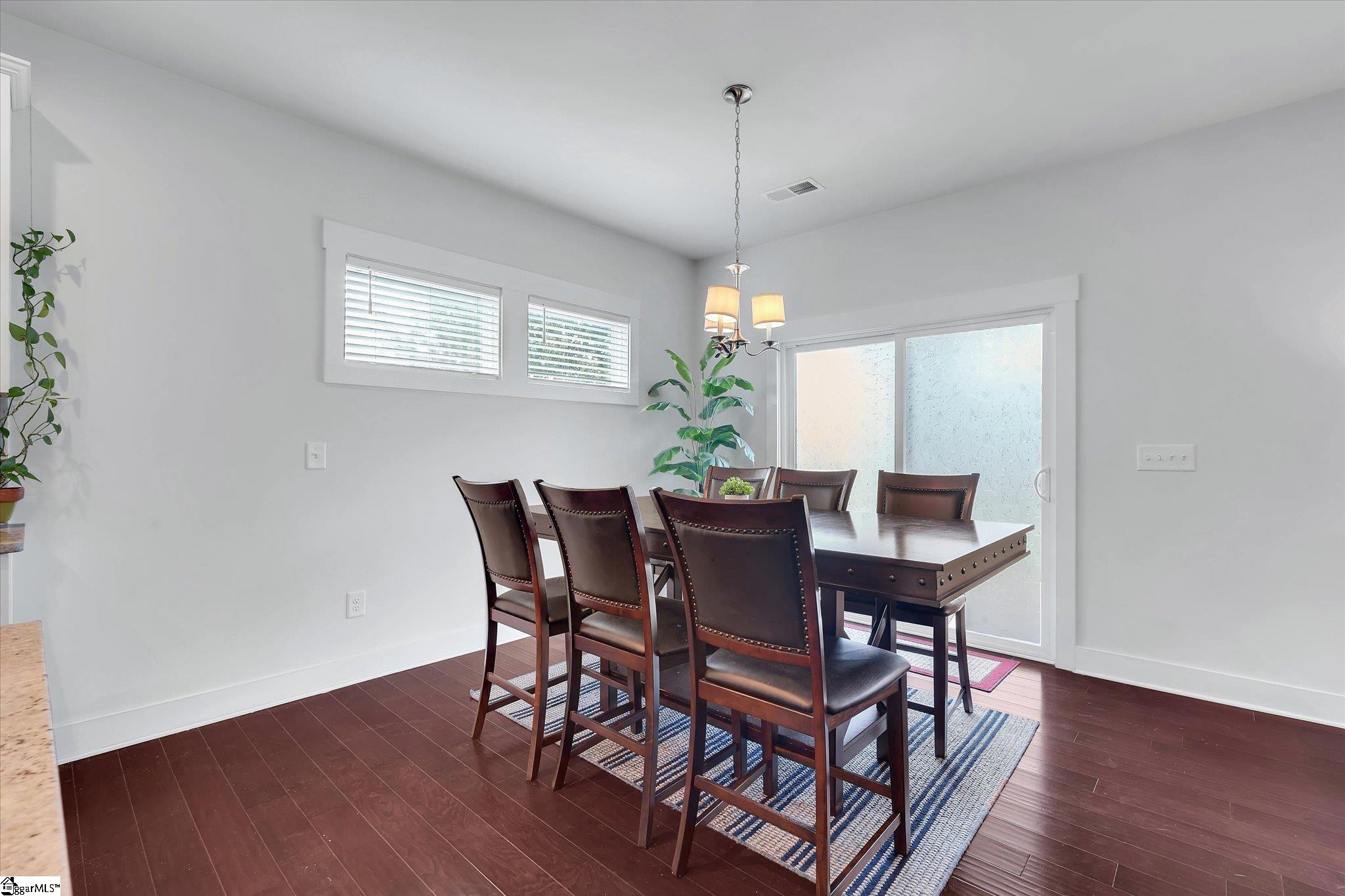 18 Larson Drive Simpsonville, SC 29681