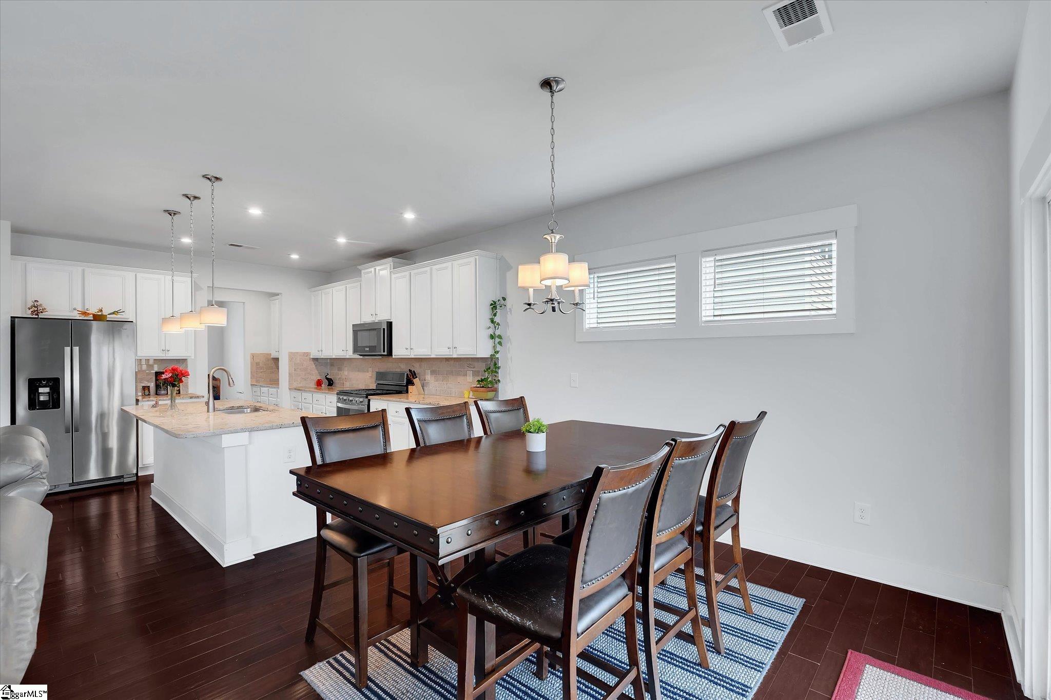 18 Larson Drive Simpsonville, SC 29681