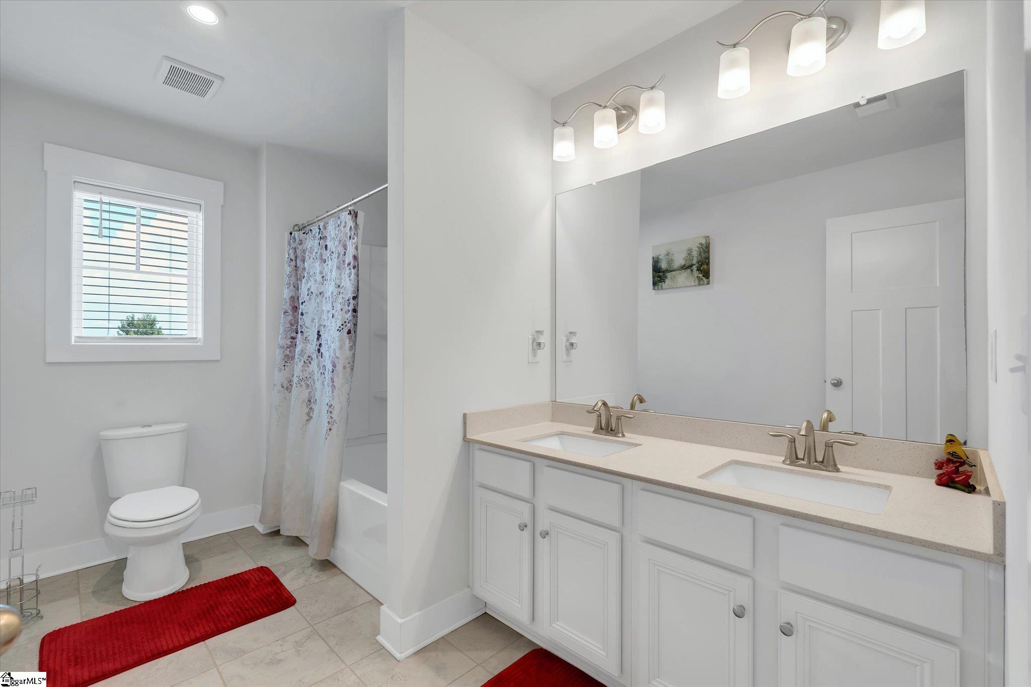 18 Larson Drive Simpsonville, SC 29681