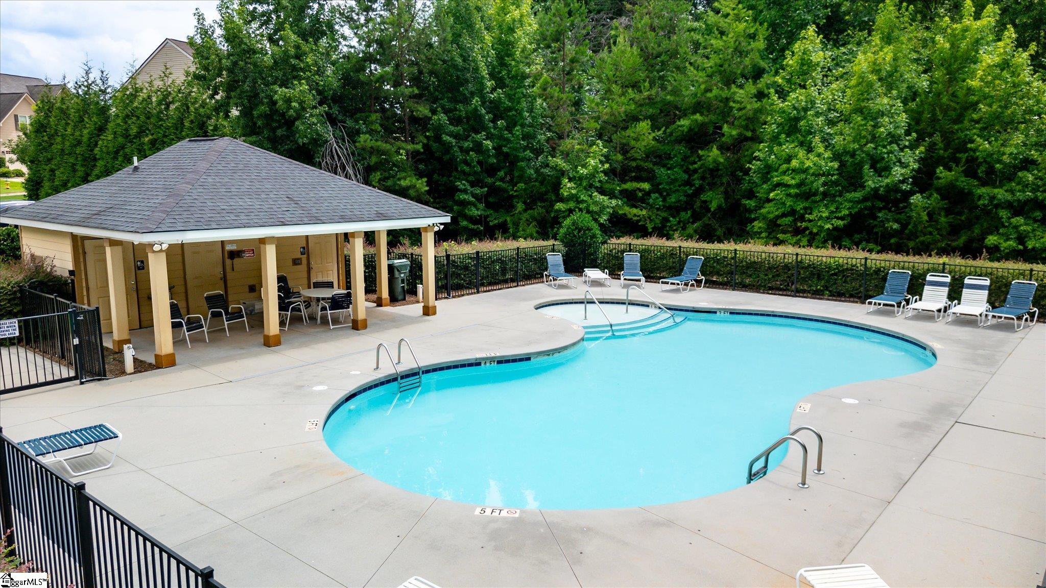 18 Larson Drive Simpsonville, SC 29681