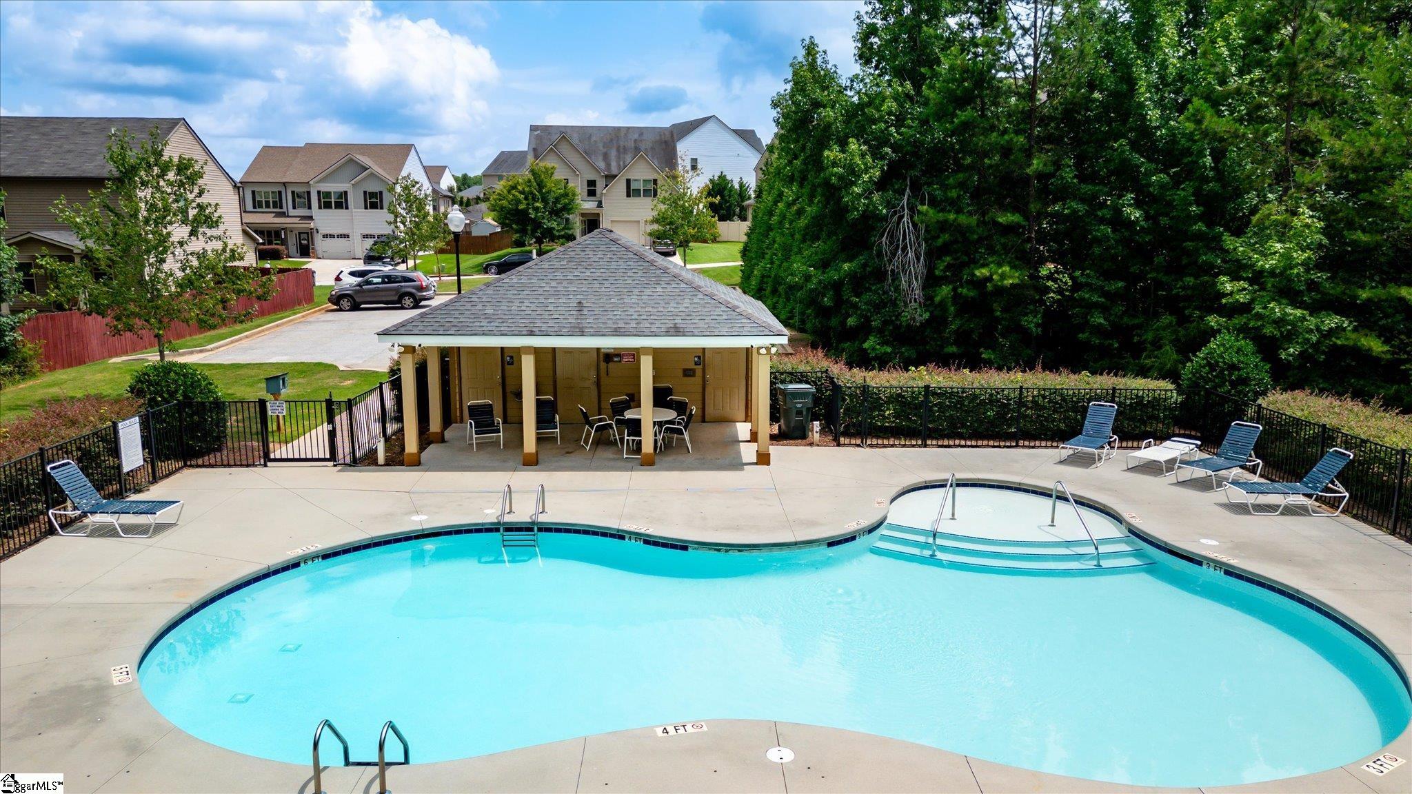 18 Larson Drive Simpsonville, SC 29681