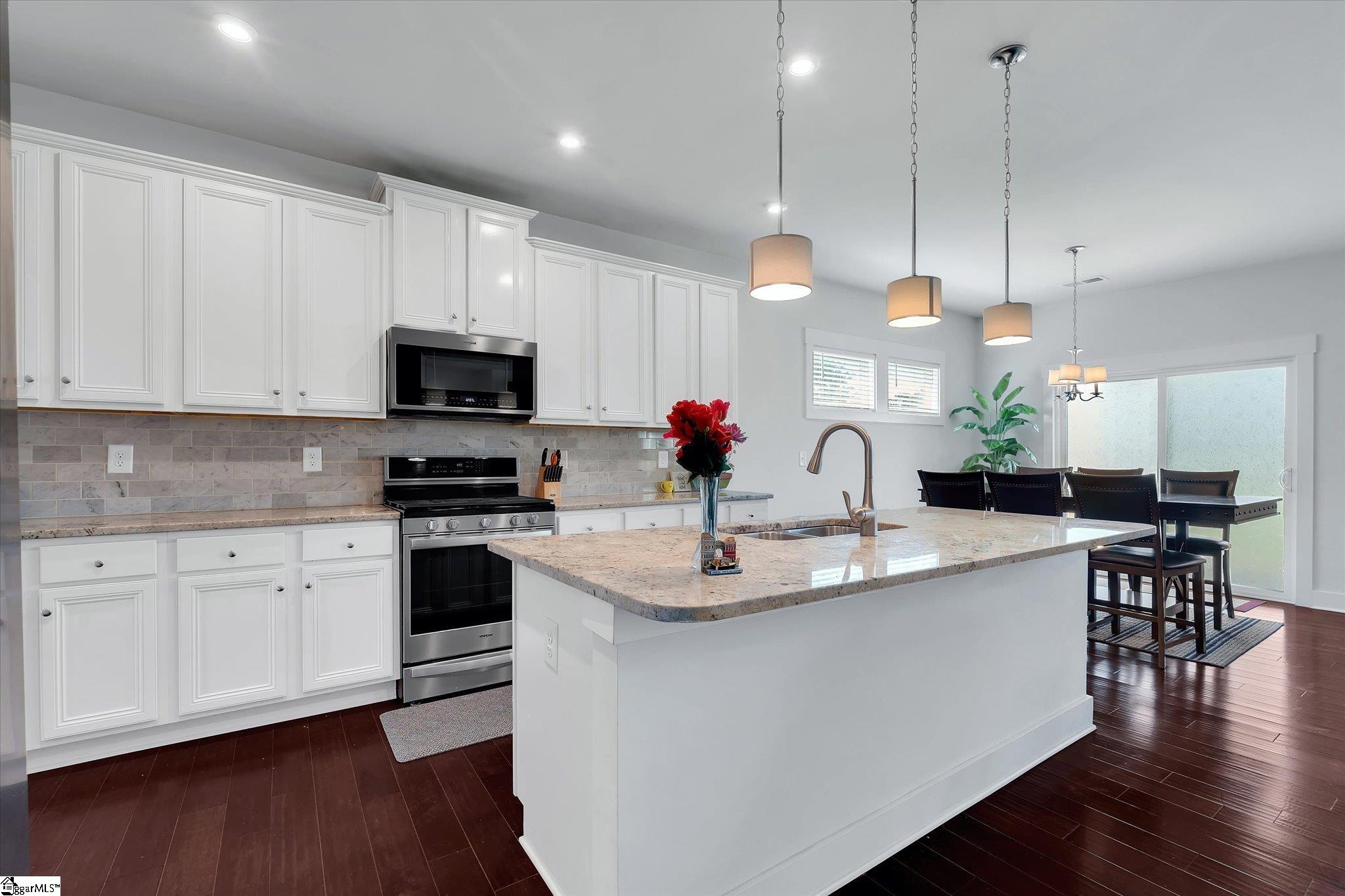 18 Larson Drive Simpsonville, SC 29681