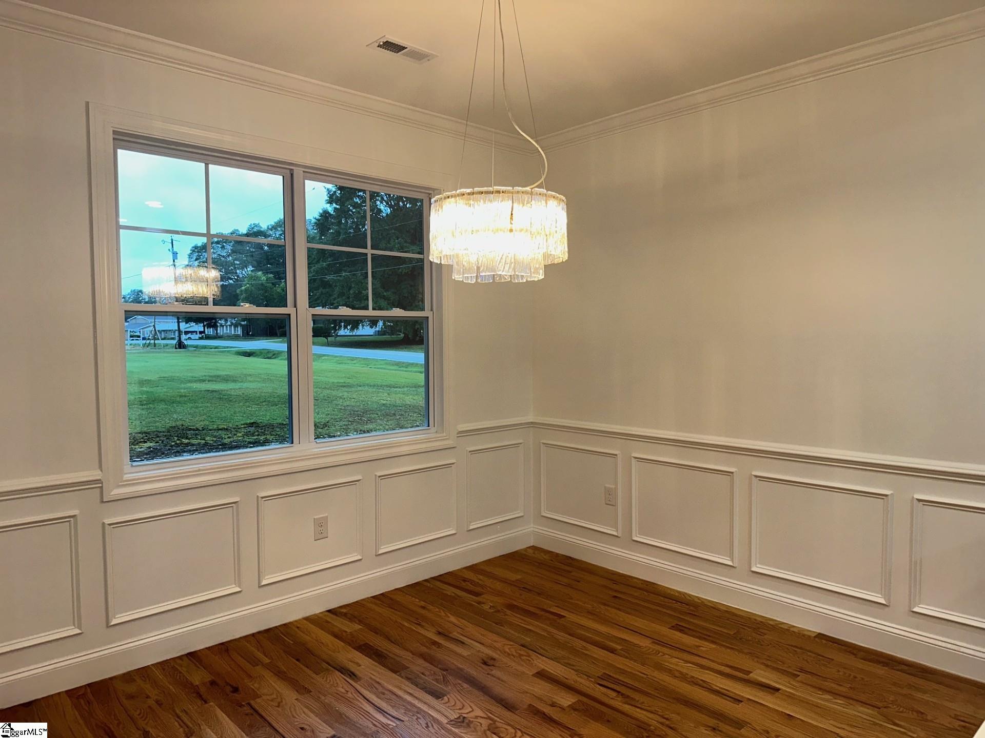 102 Sunshine Drive Simpsonville, SC 29681