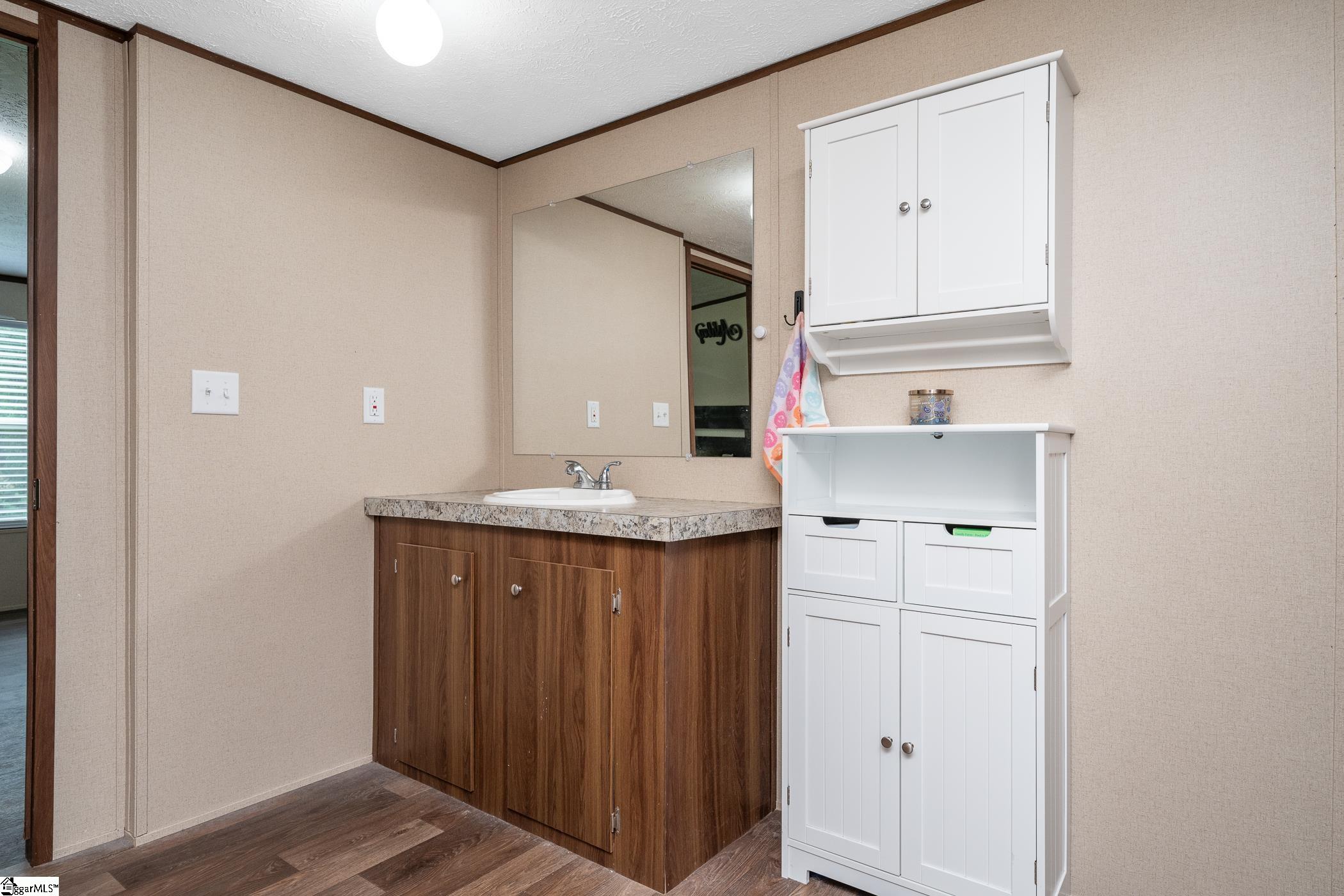 827A Elrod Road Piedmont, SC 29673