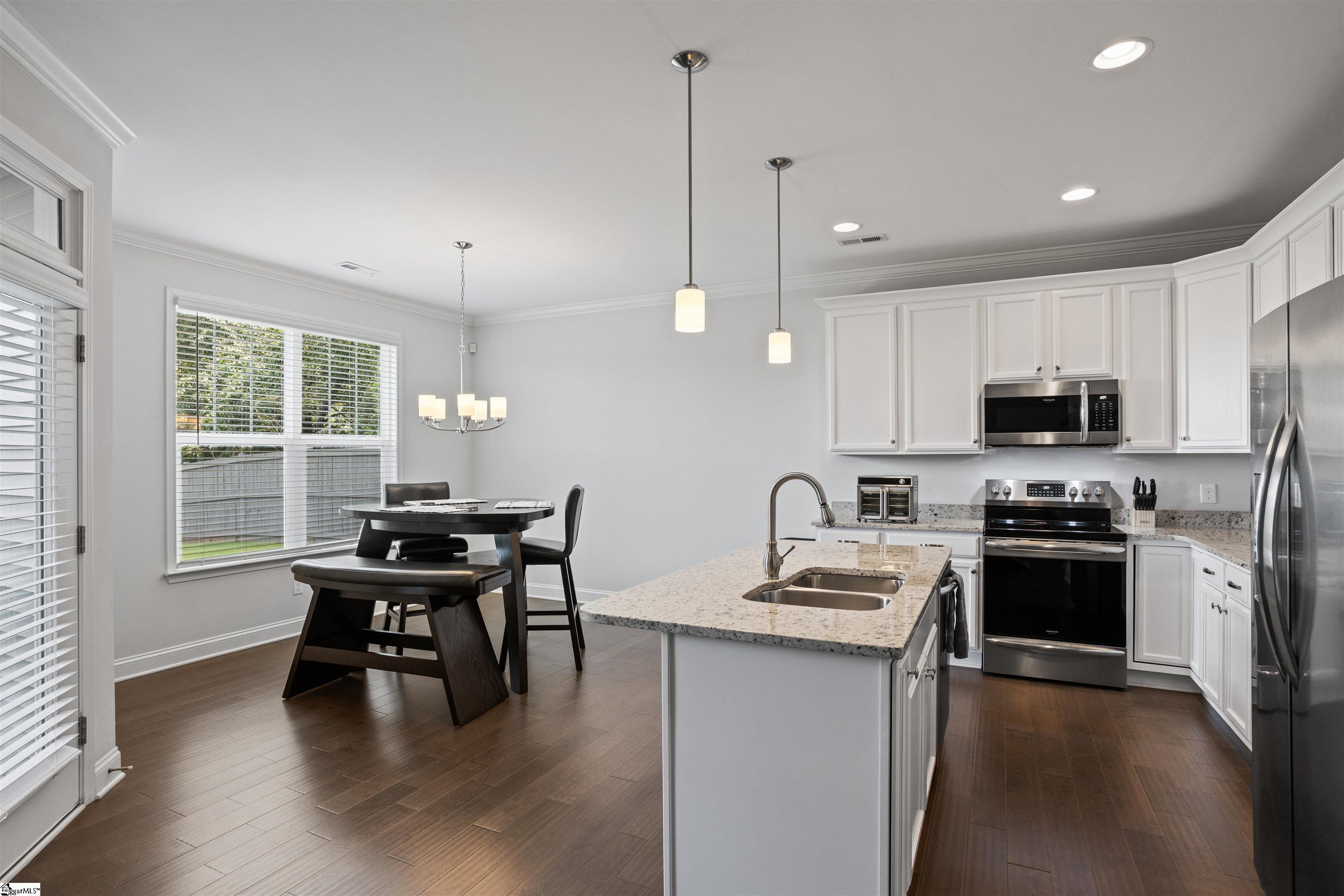 4 Forest Ridge Way Greenville, SC 29617