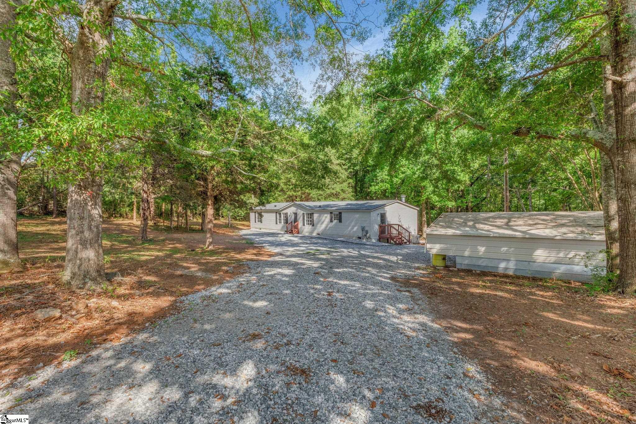 20 W Carver Street Due West, SC 29369