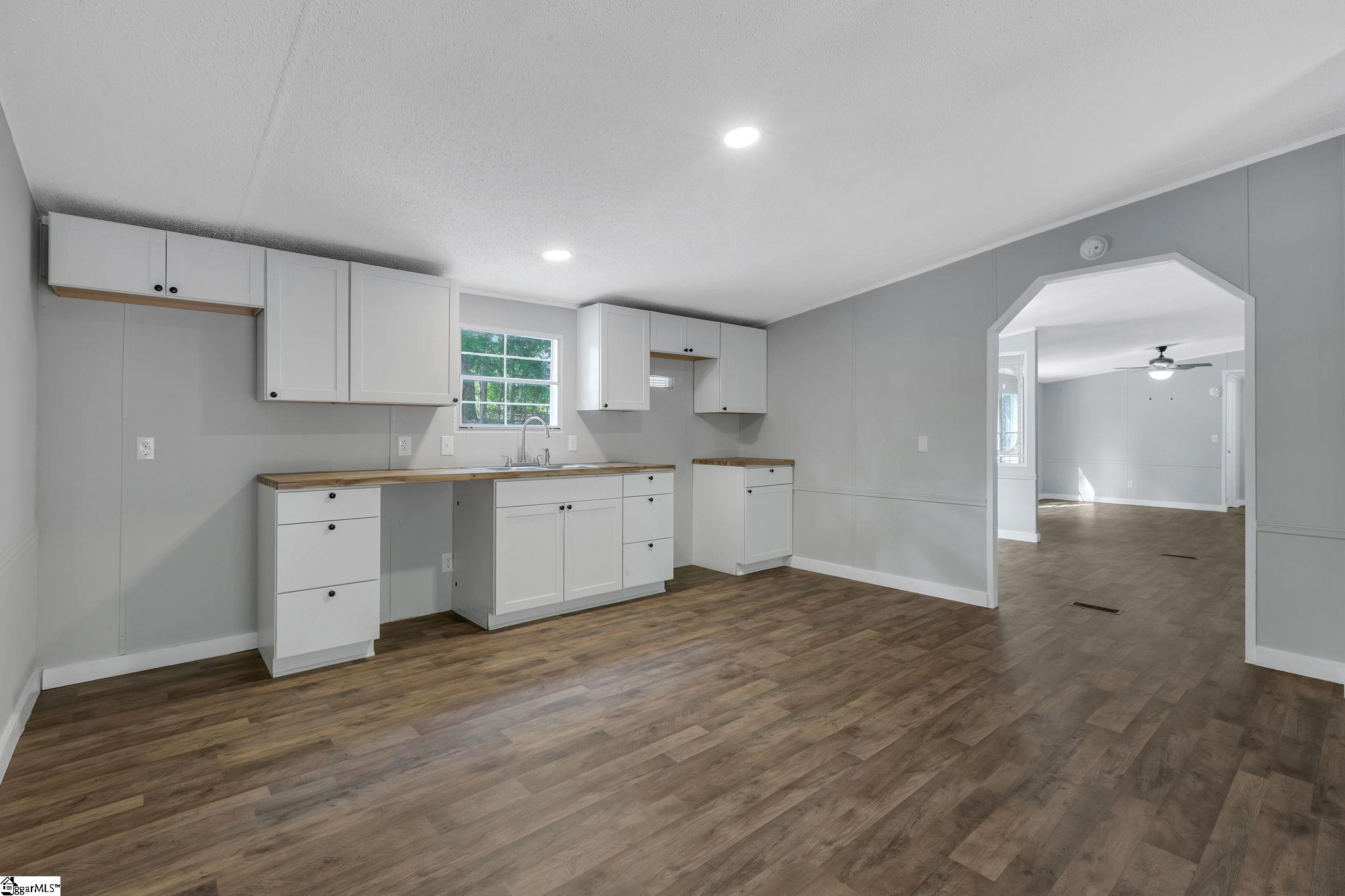 20 W Carver Street Due West, SC 29369