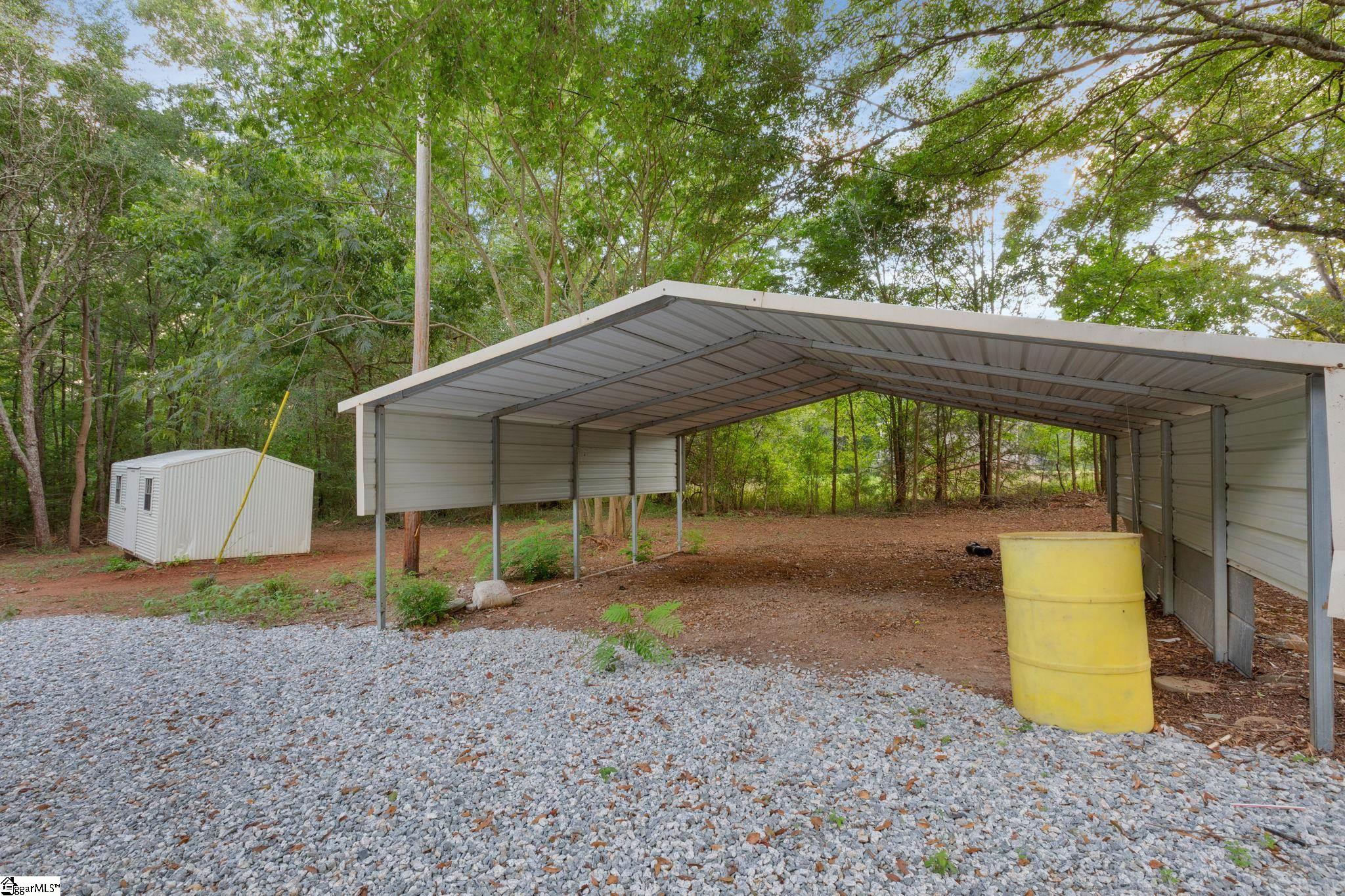 20 W Carver Street Due West, SC 29369