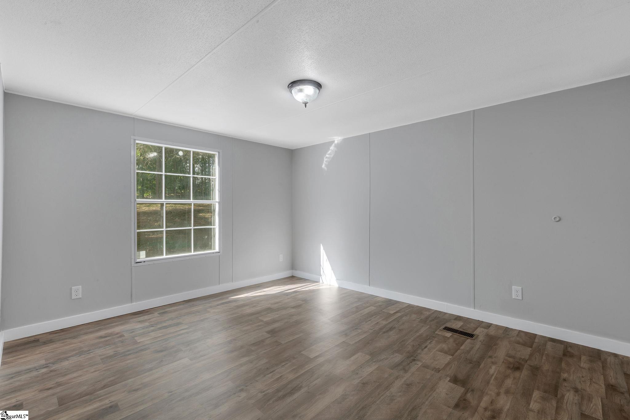 20 W Carver Street Due West, SC 29369