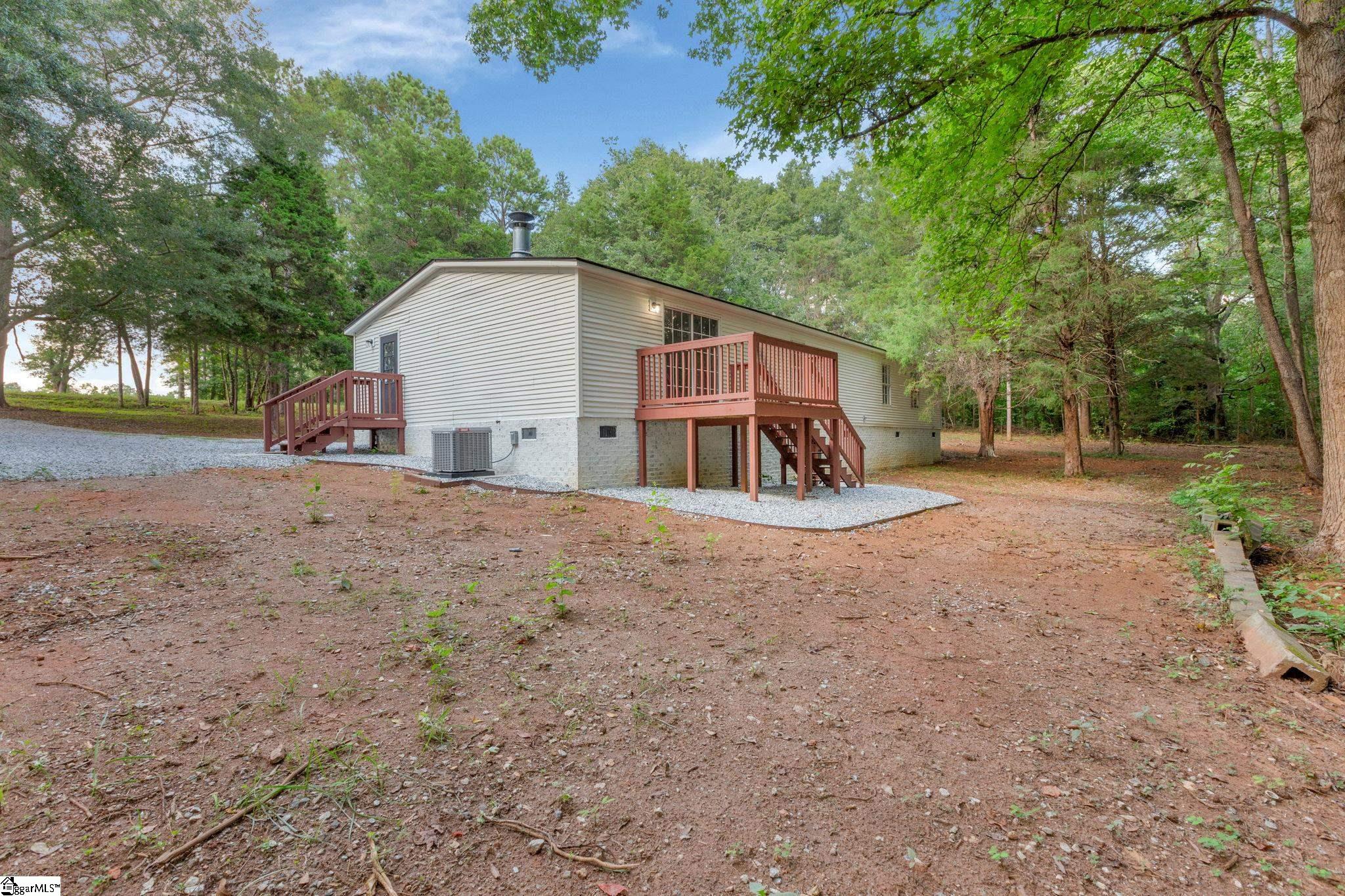 20 W Carver Street Due West, SC 29369