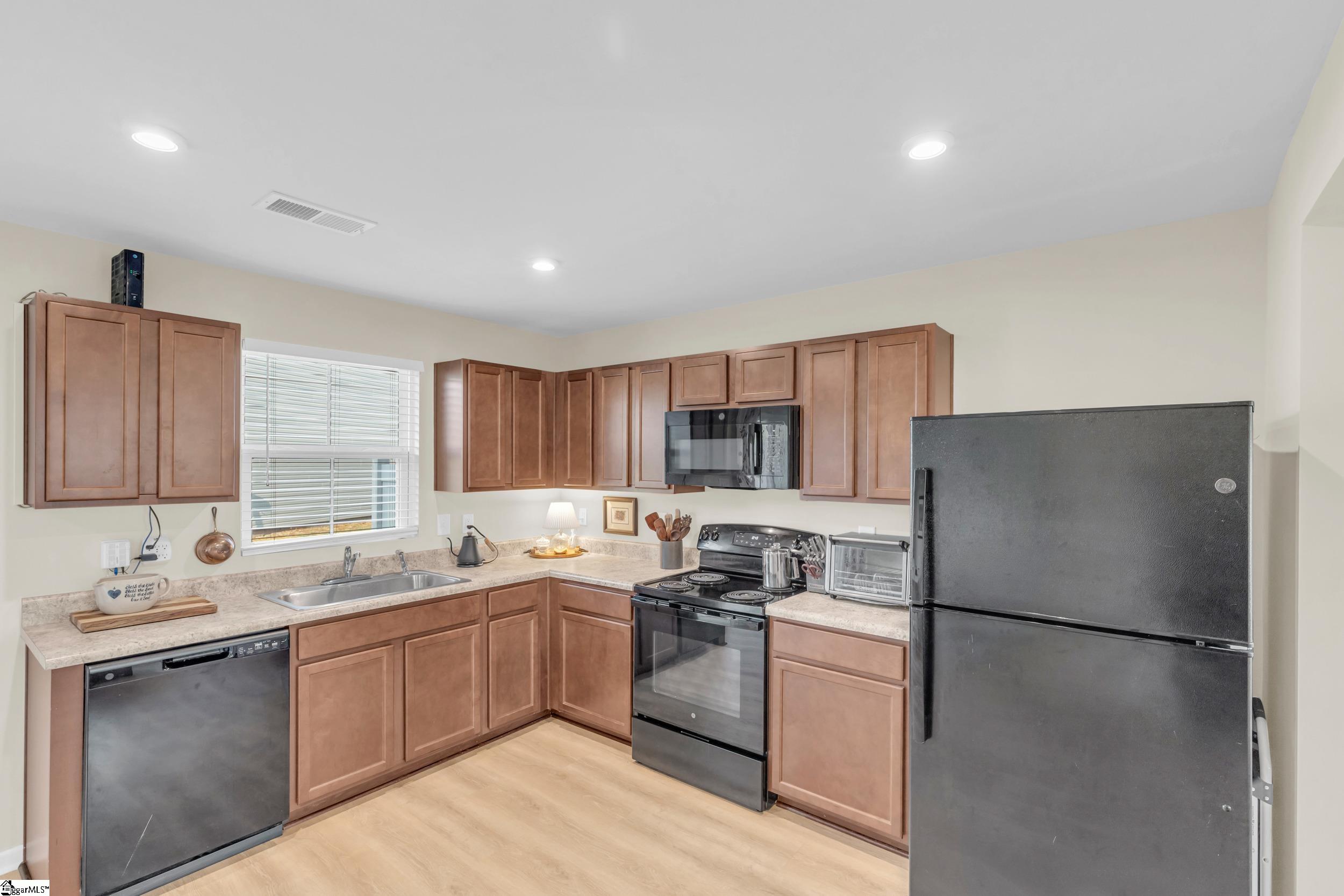106 Forthside Way Greer, SC 29651