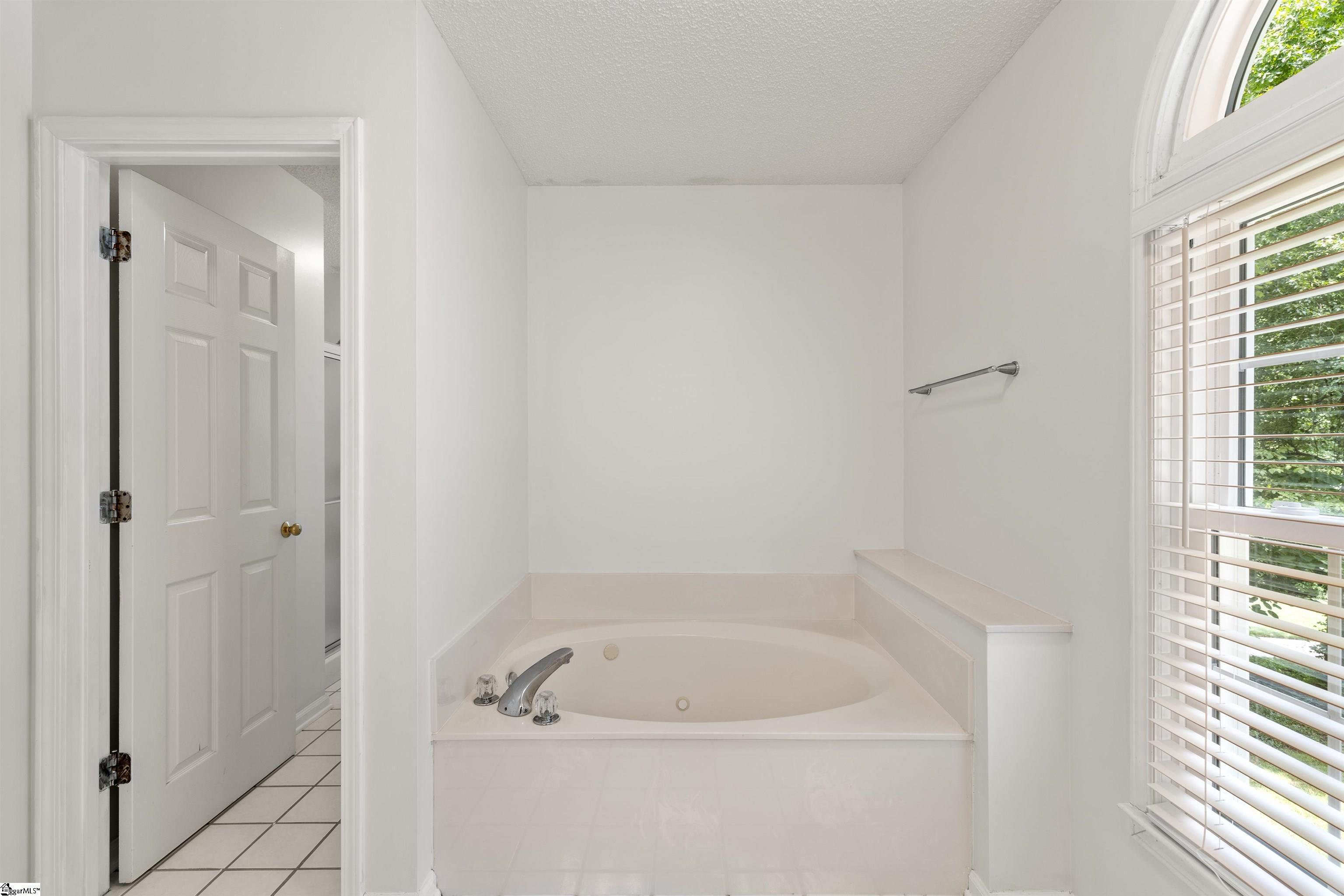 607 Shadow Oaks Drive Easley, SC 29642