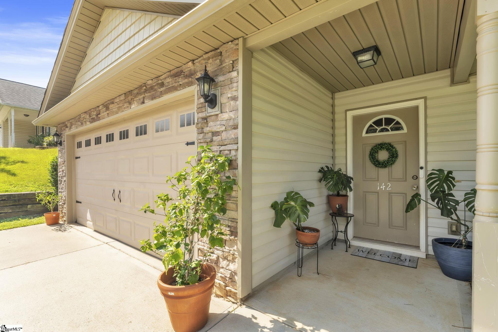142 Midwood Road Travelers Rest, SC 29690