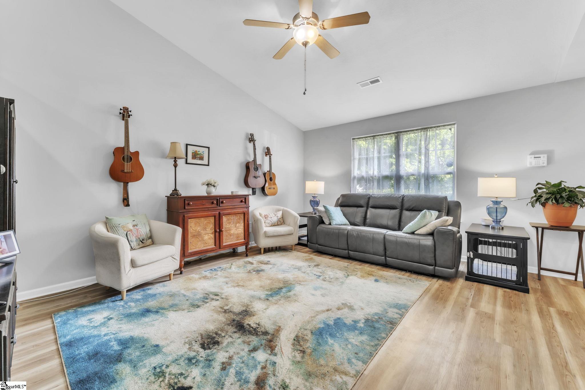 142 Midwood Road Travelers Rest, SC 29690