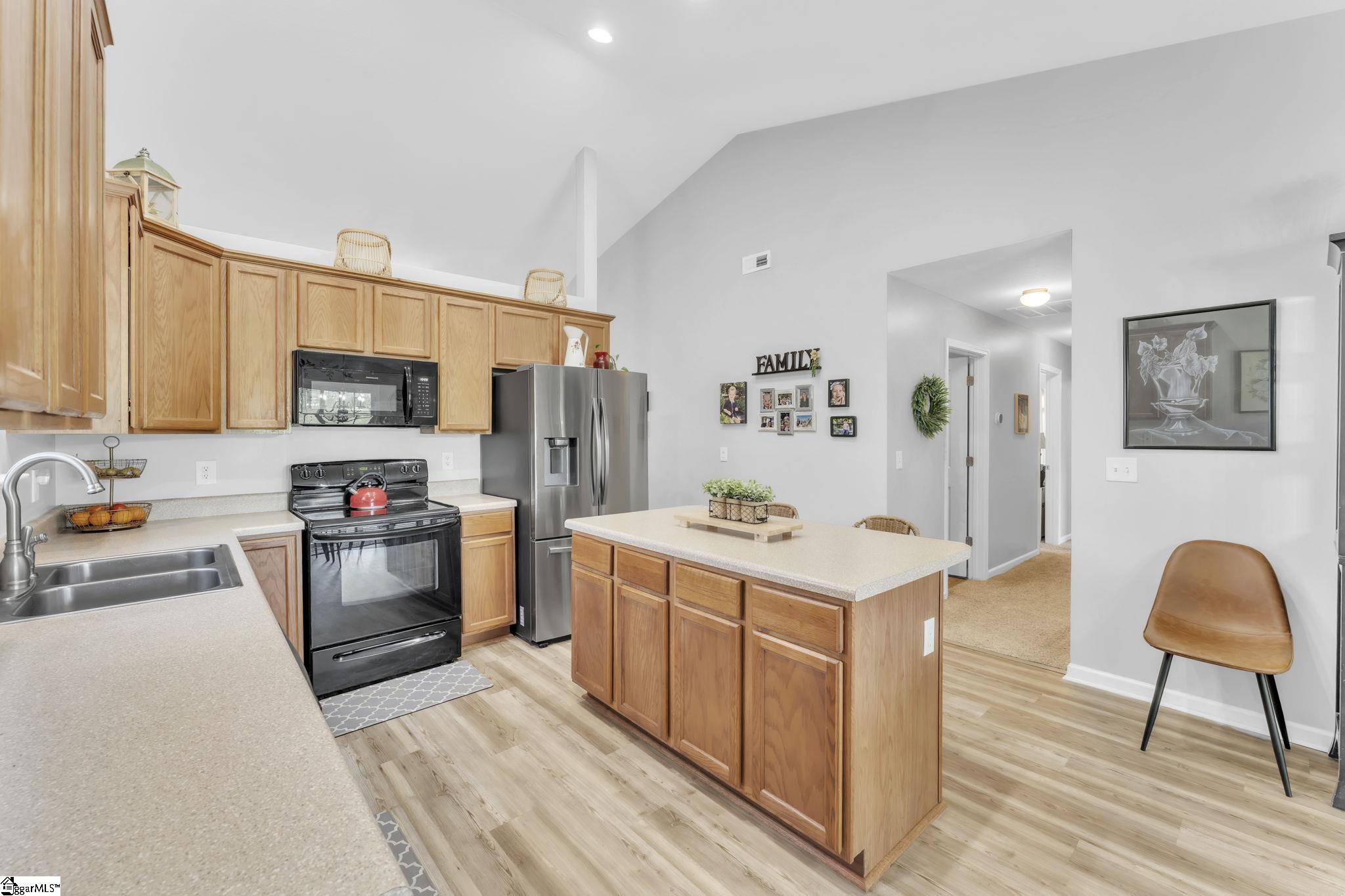 142 Midwood Road Travelers Rest, SC 29690
