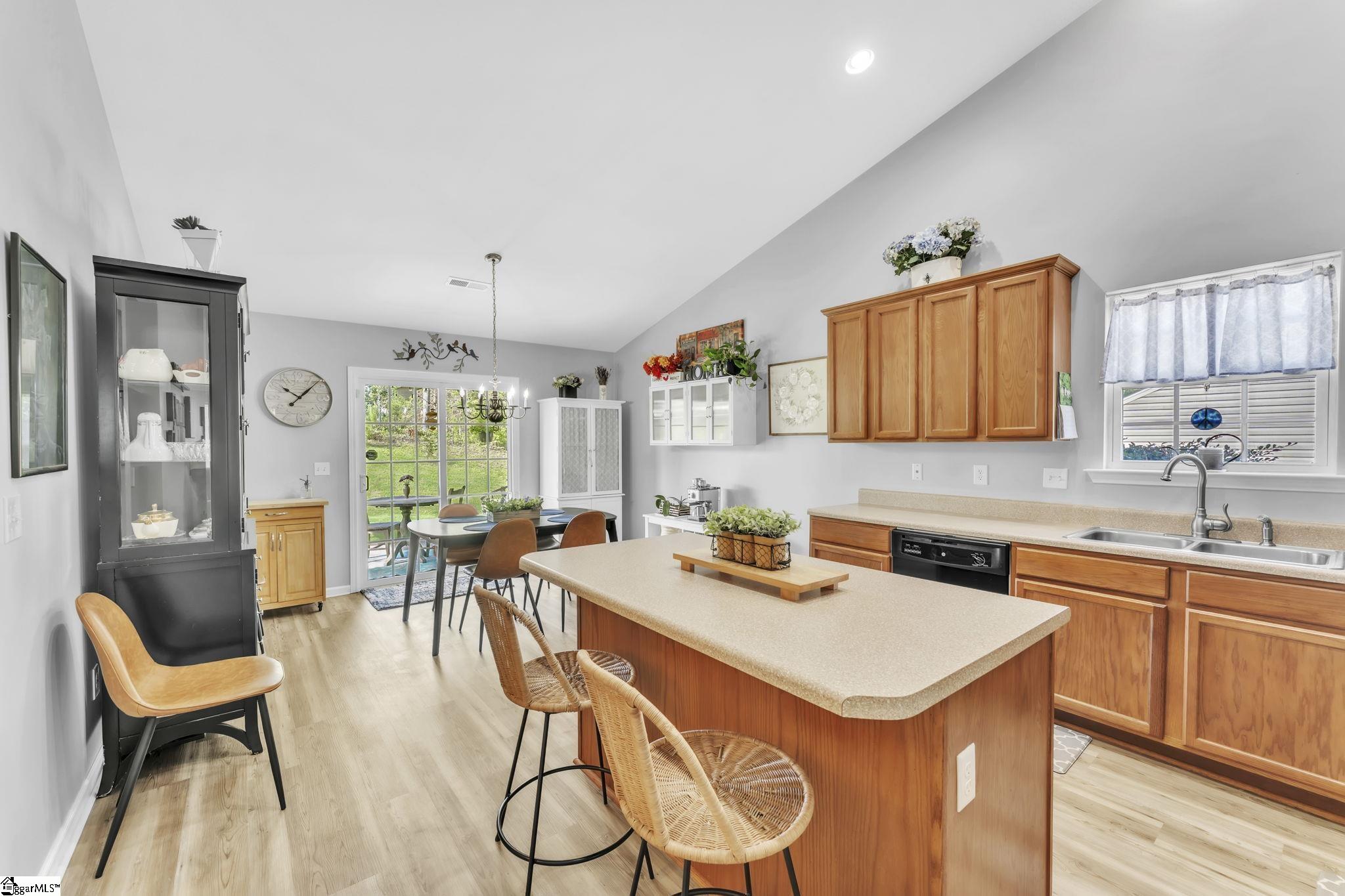 142 Midwood Road Travelers Rest, SC 29690