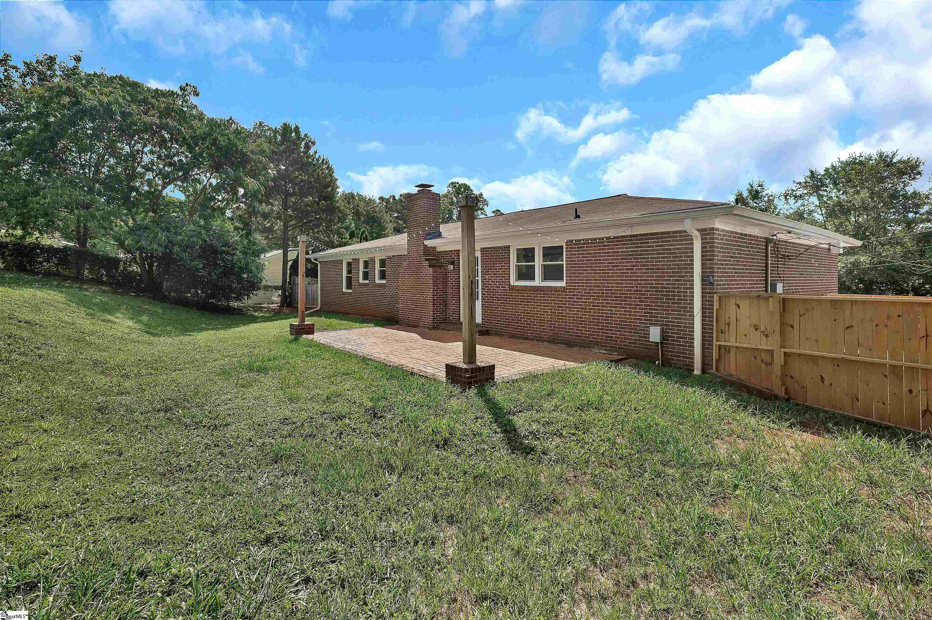 4 S Valley Lane Greenville, SC 29611