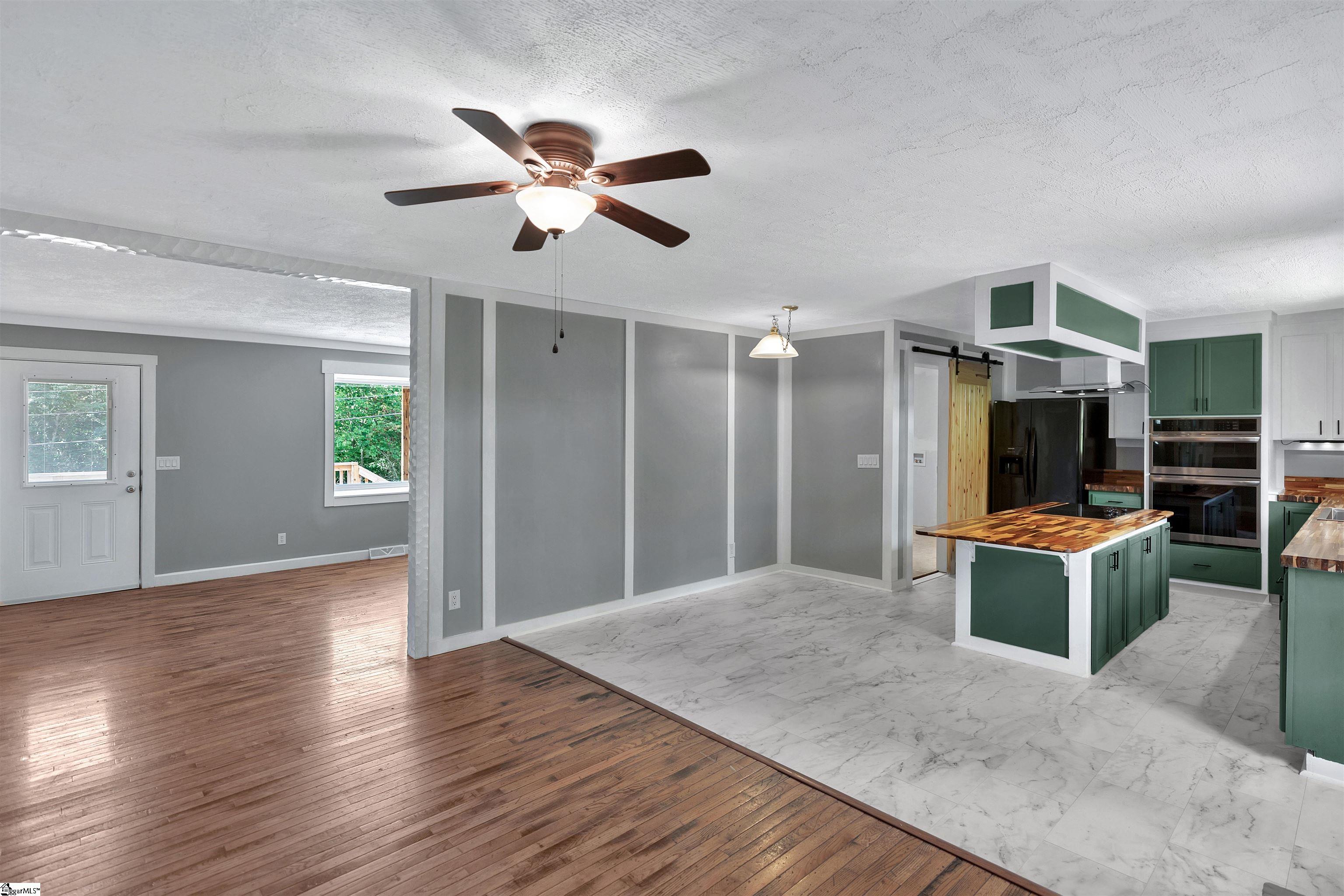 4 S Valley Lane Greenville, SC 29611