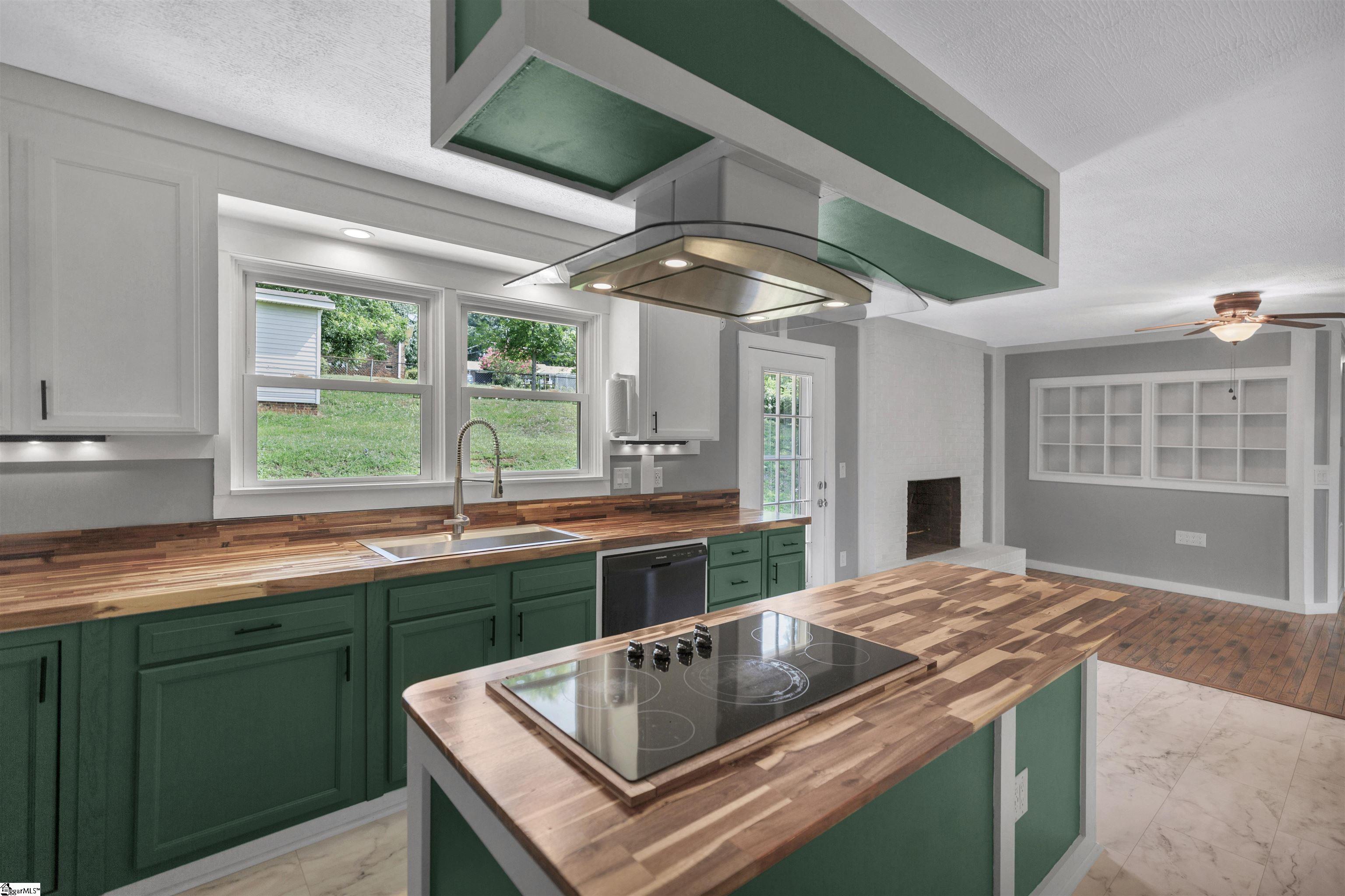 4 S Valley Lane Greenville, SC 29611