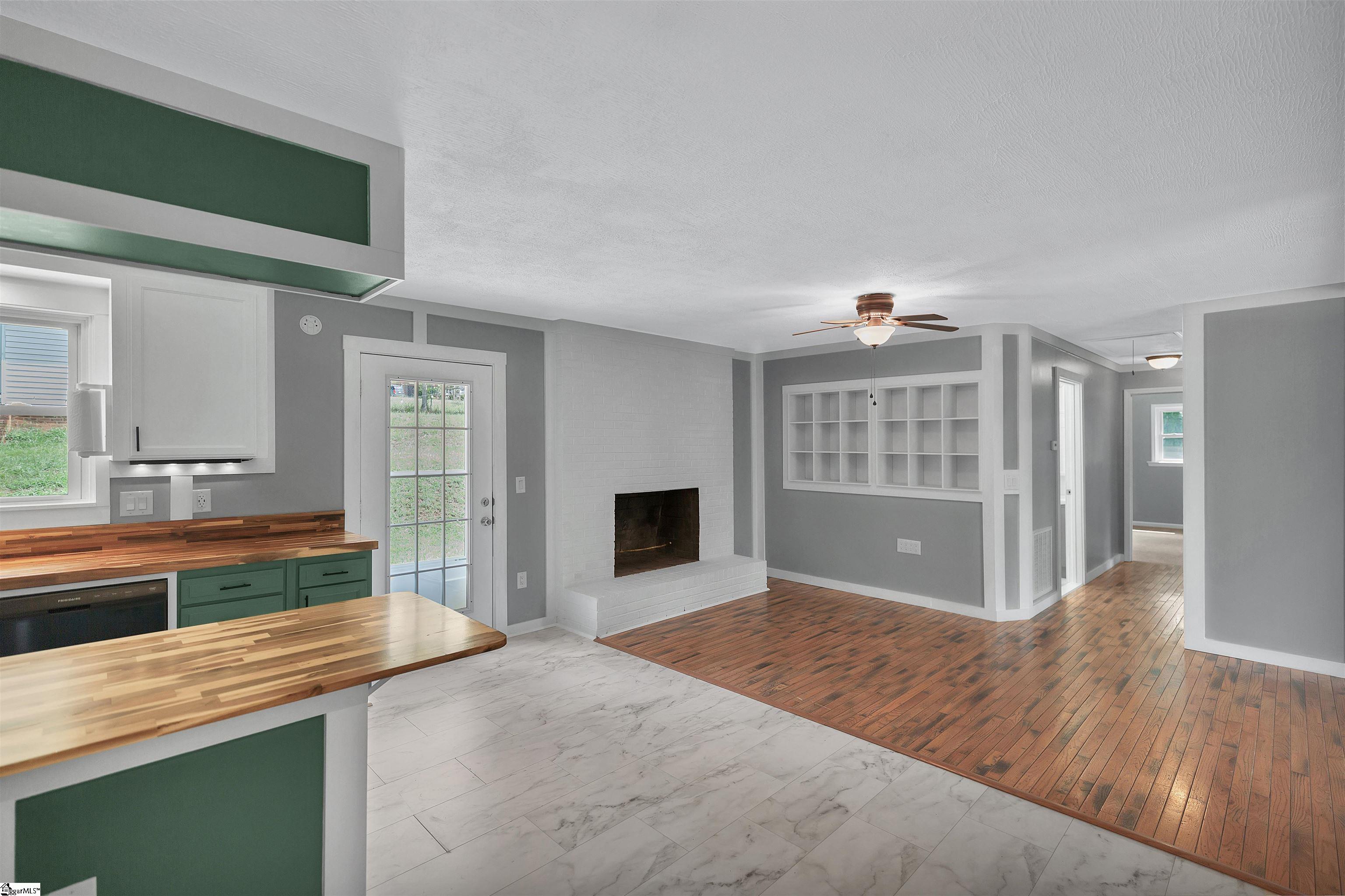 4 S Valley Lane Greenville, SC 29611