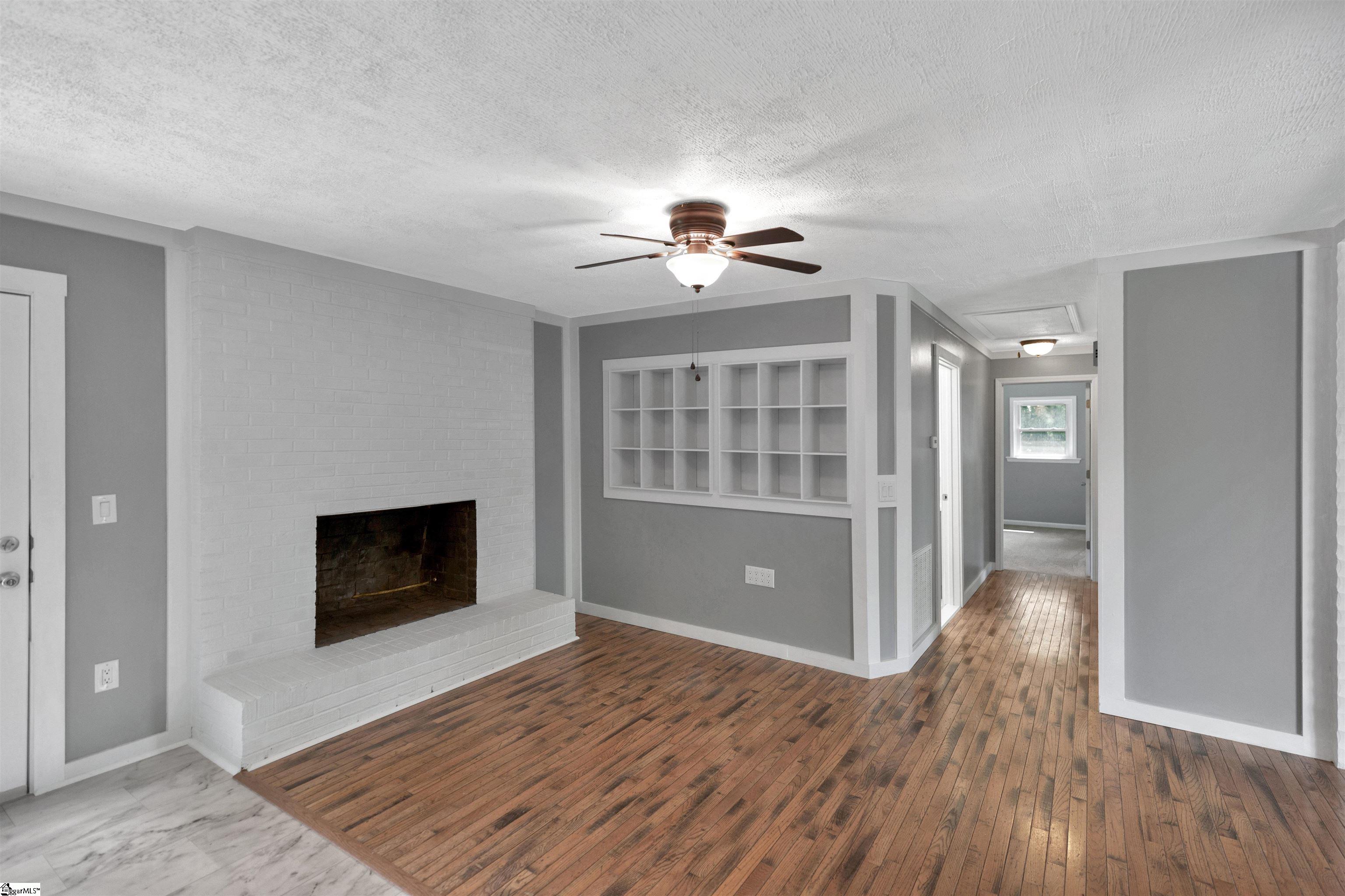 4 S Valley Lane Greenville, SC 29611