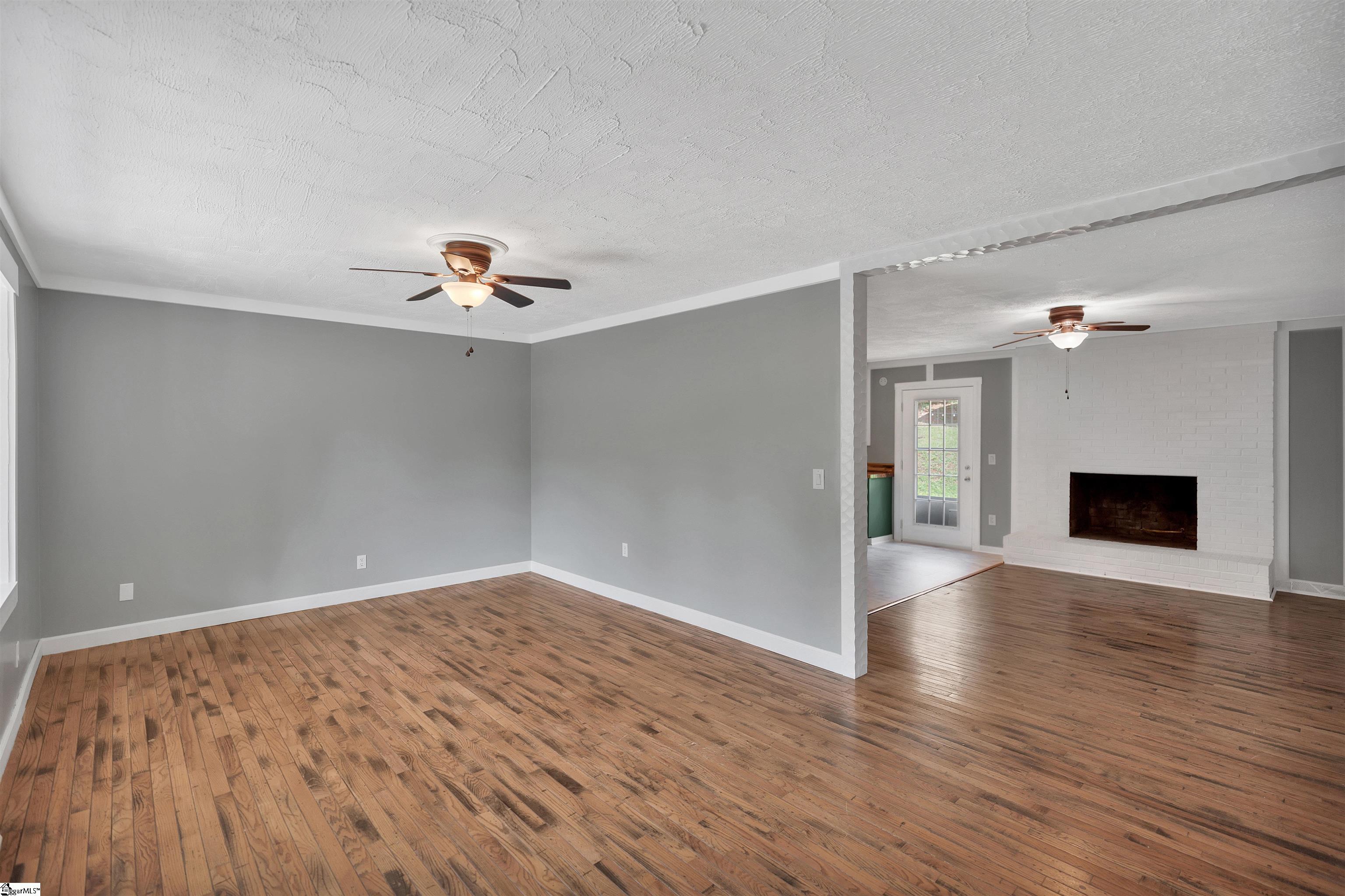 4 S Valley Lane Greenville, SC 29611