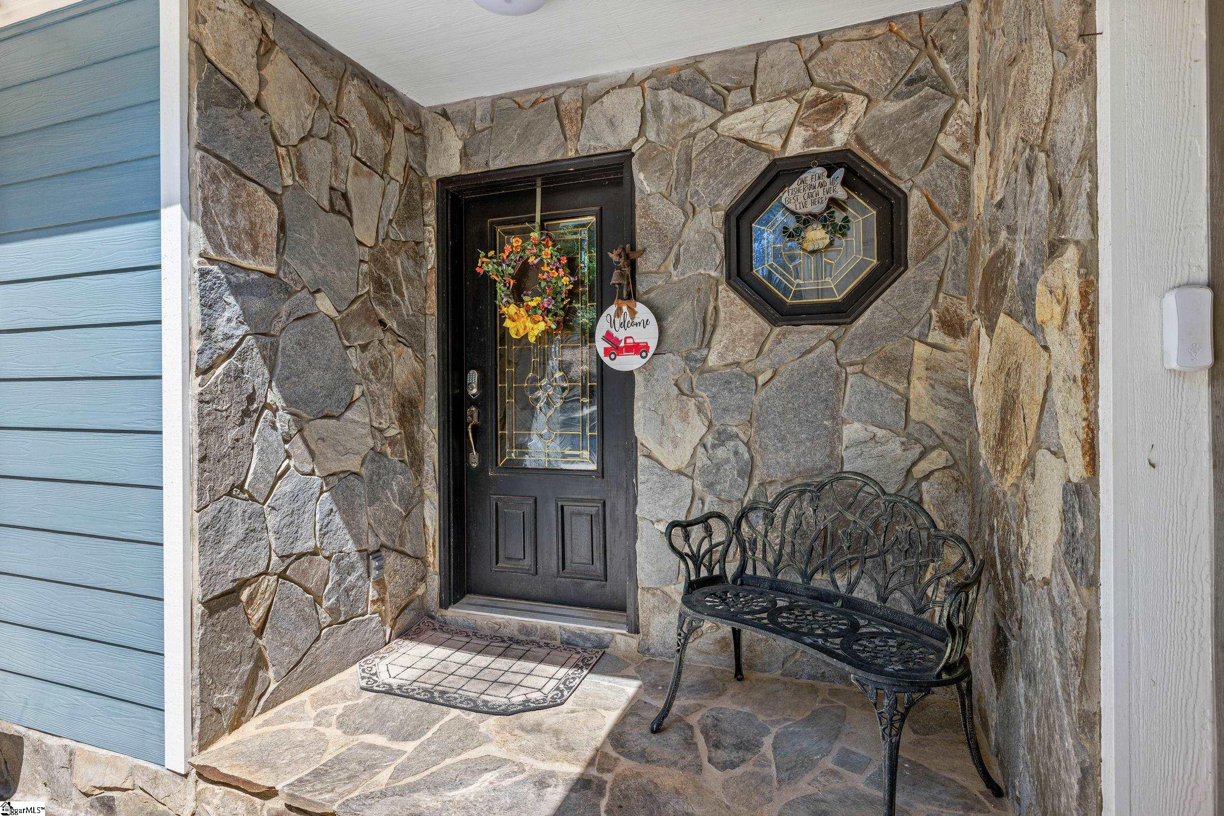 108 Tulip Lane Westminster, SC 29693-6446