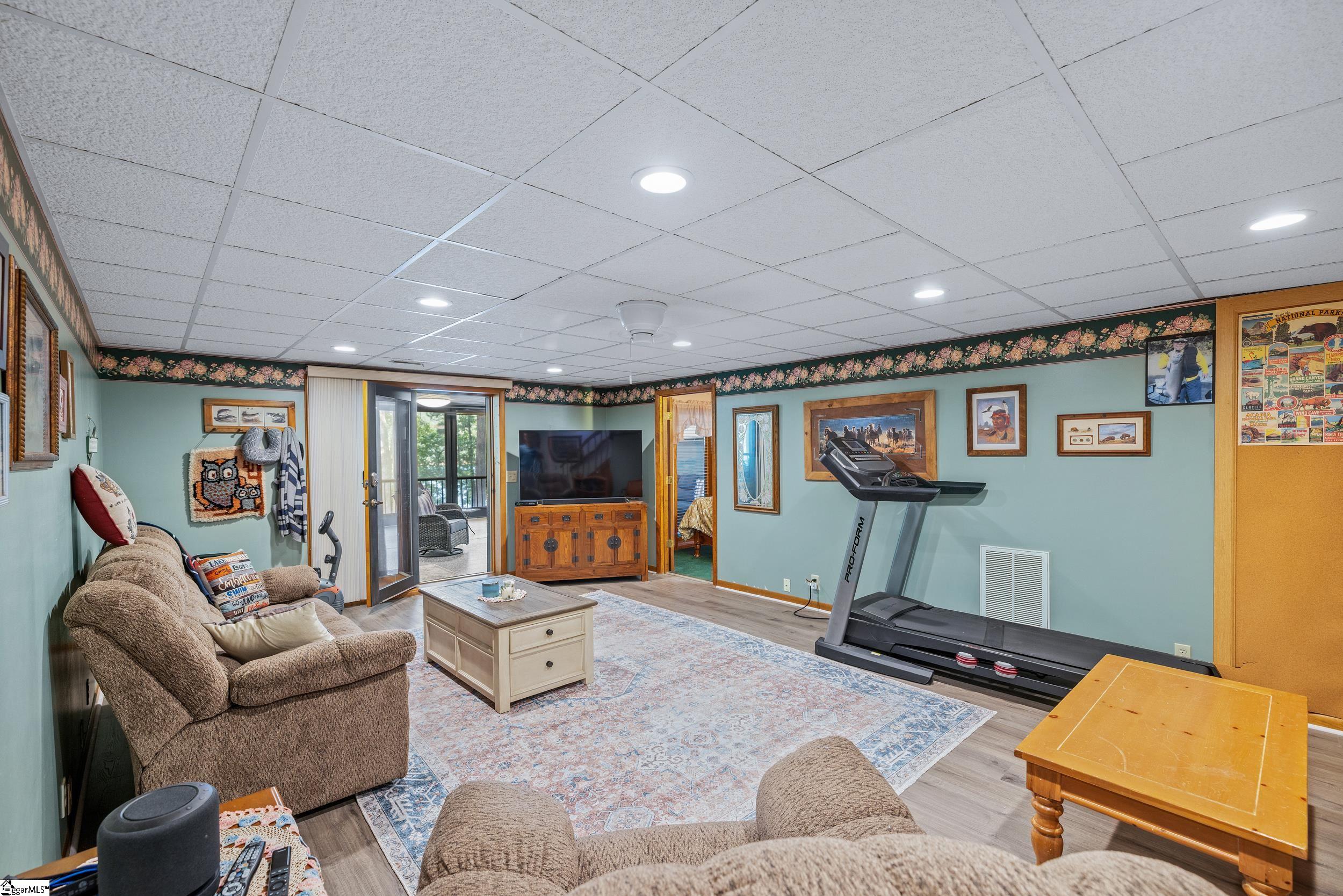 108 Tulip Lane Westminster, SC 29693-6446