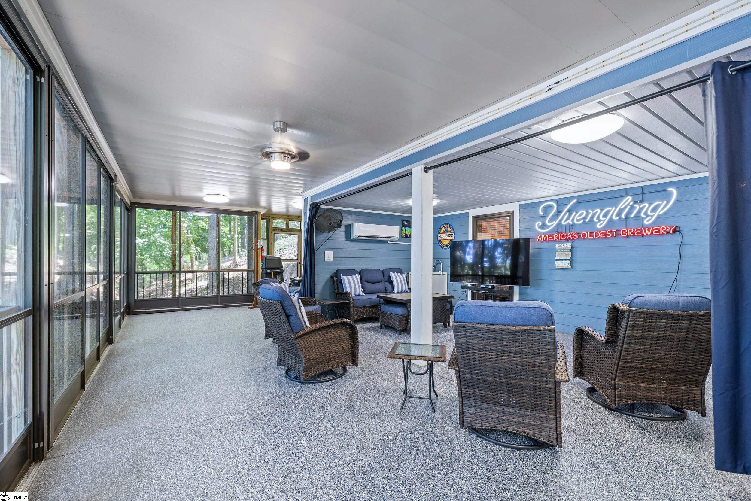 108 Tulip Lane Westminster, SC 29693-6446