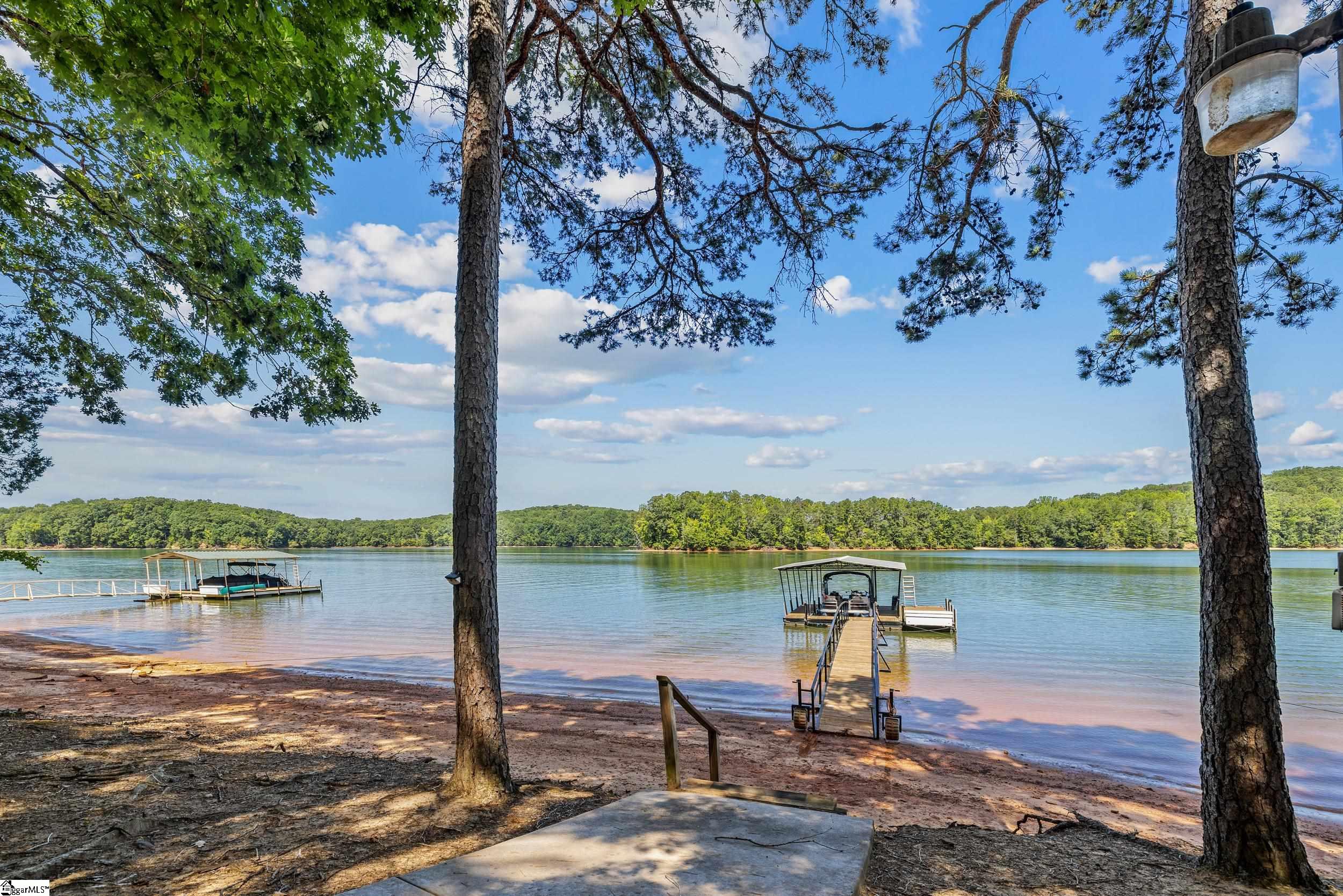 108 Tulip Lane Westminster, SC 29693-6446