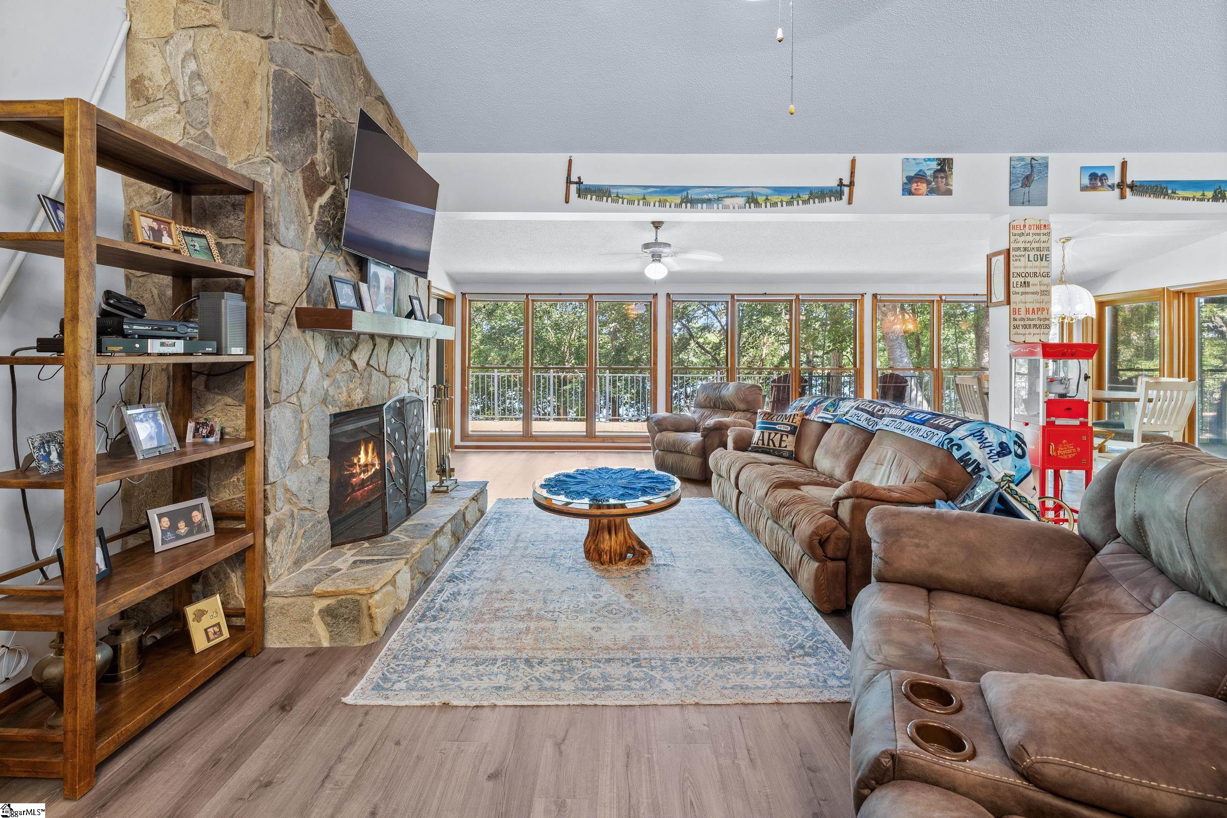 108 Tulip Lane Westminster, SC 29693-6446