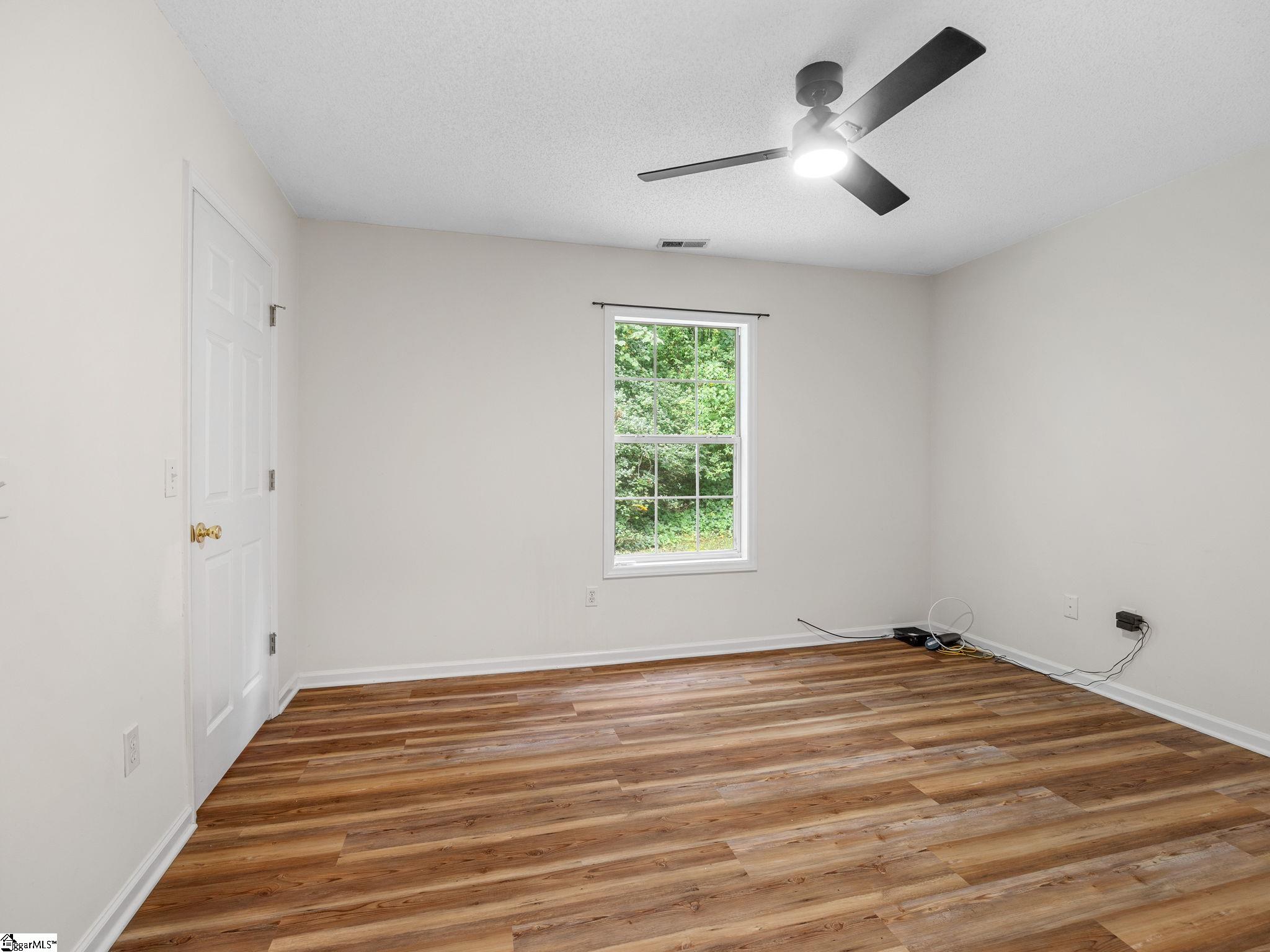 1349 E Lakeshore Drive Landrum, SC 29356