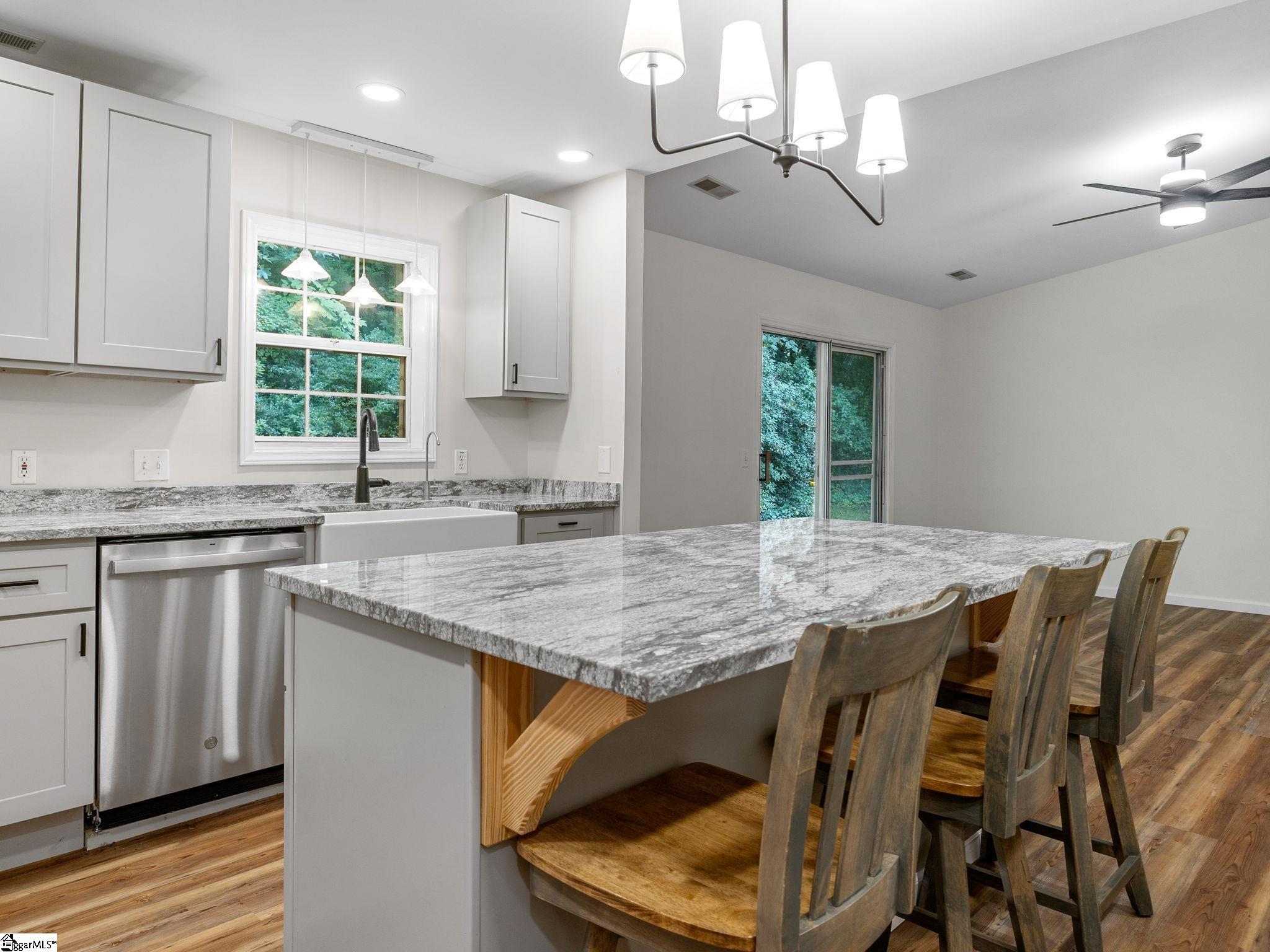 1349 E Lakeshore Drive Landrum, SC 29356