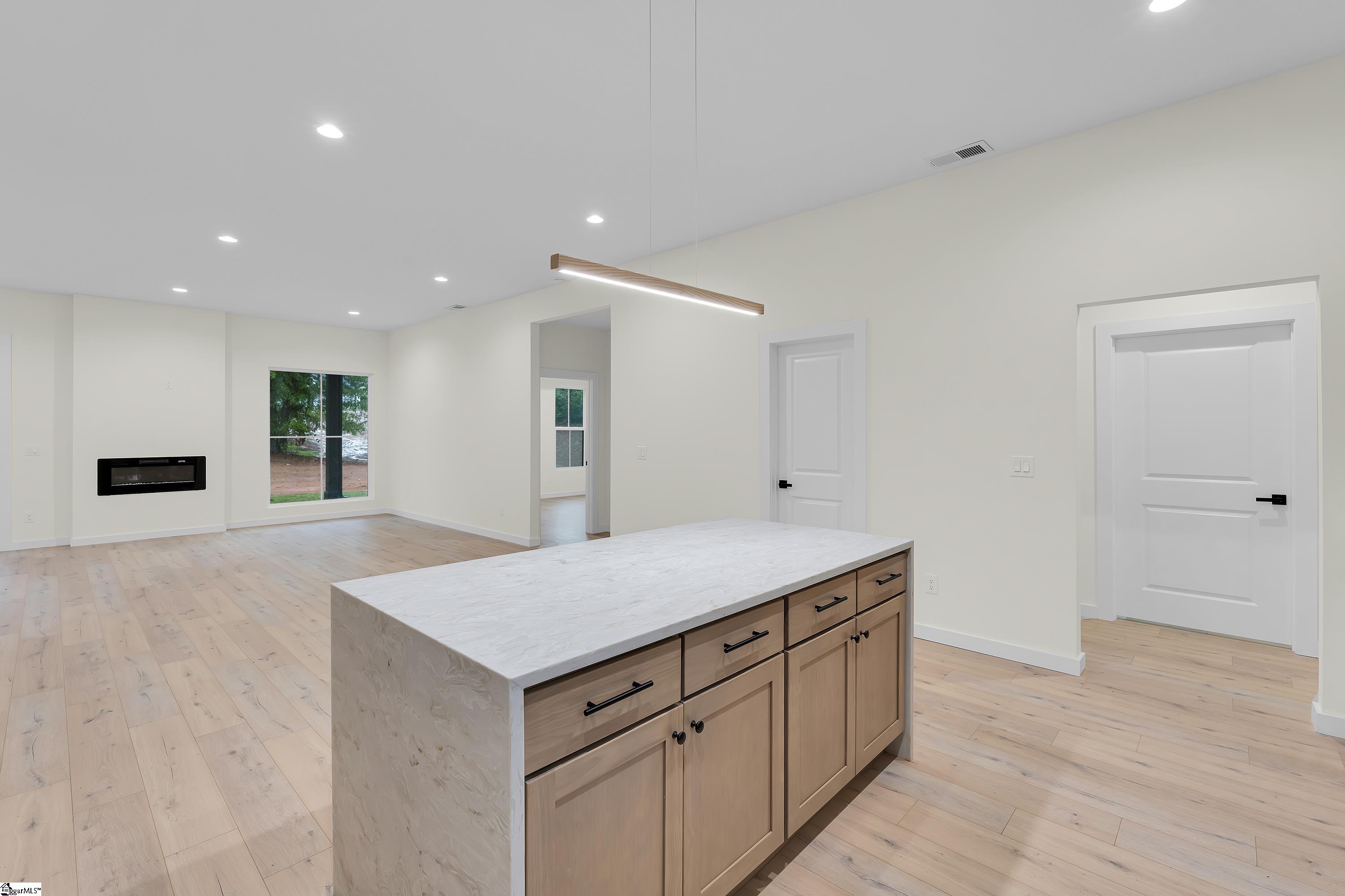 1352 Old Canaan Road Spartanburg, SC 29306-6502