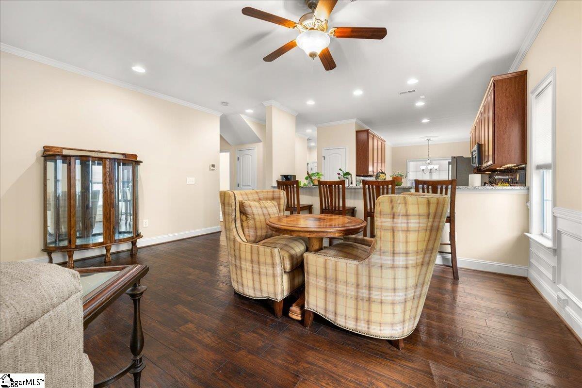 28 Barnwood Circle Greenville, SC 29607