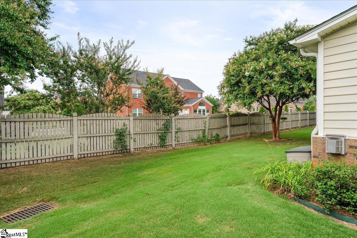 28 Barnwood Circle Greenville, SC 29607