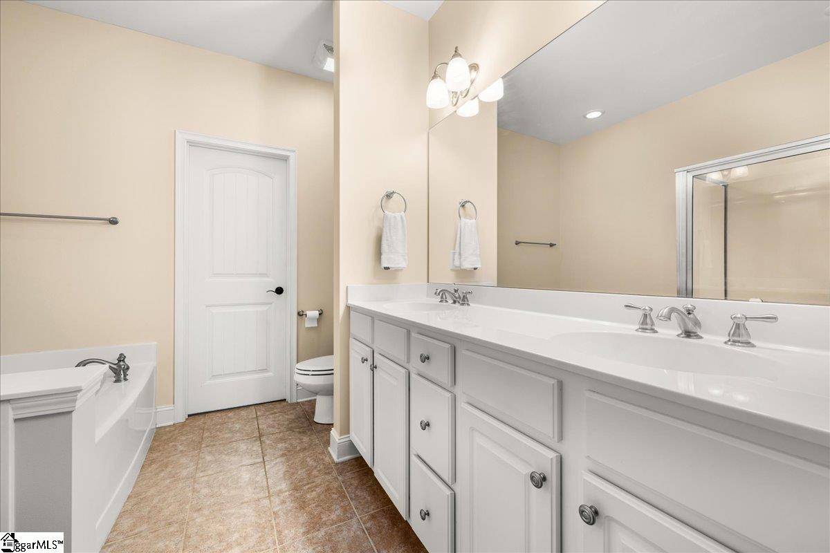 28 Barnwood Circle Greenville, SC 29607