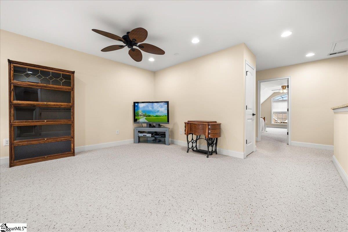 28 Barnwood Circle Greenville, SC 29607